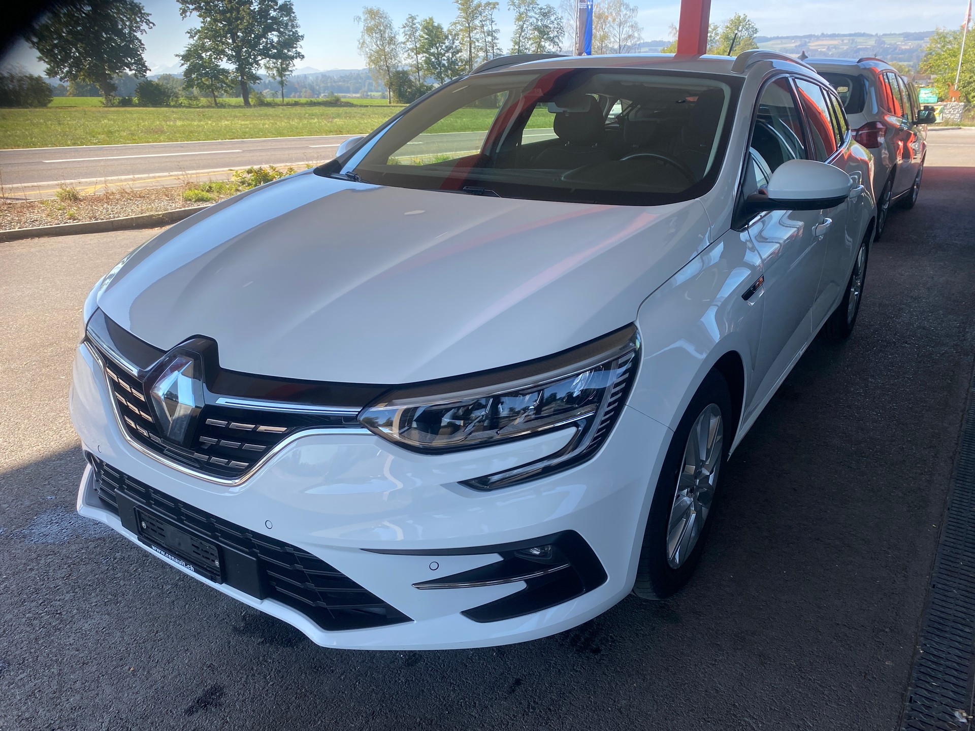 RENAULT Mégane Grandtour 1.5 dCi Business EDC-showroom-element-1