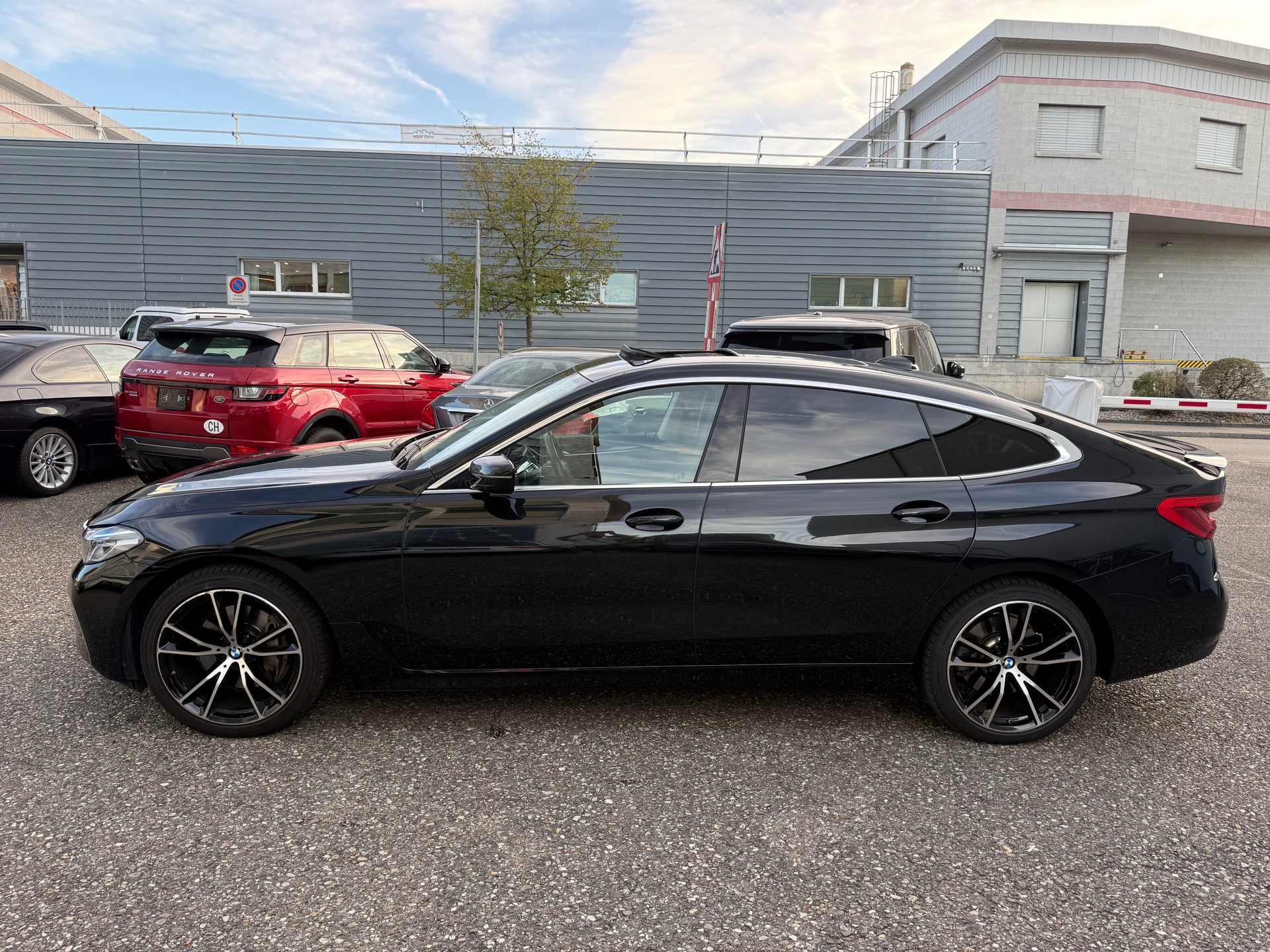 BMW 630d GT xDrive 48V Luxury Line Steptronic-showroom-element-2