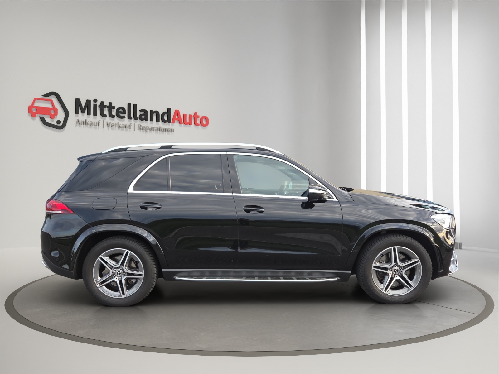 MERCEDES-BENZ GLE 300 d 4Matic AMG Line 9G-Tronic-showroom-element-3