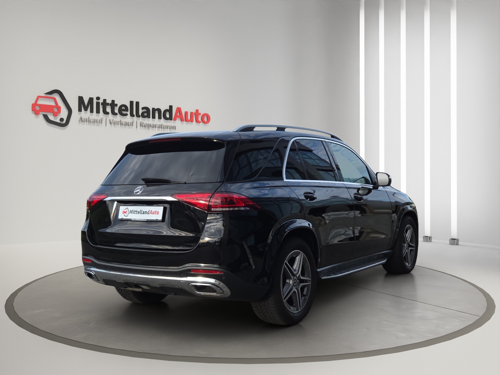 MERCEDES-BENZ GLE 300 d 4Matic AMG Line 9G-Tronic-image-11