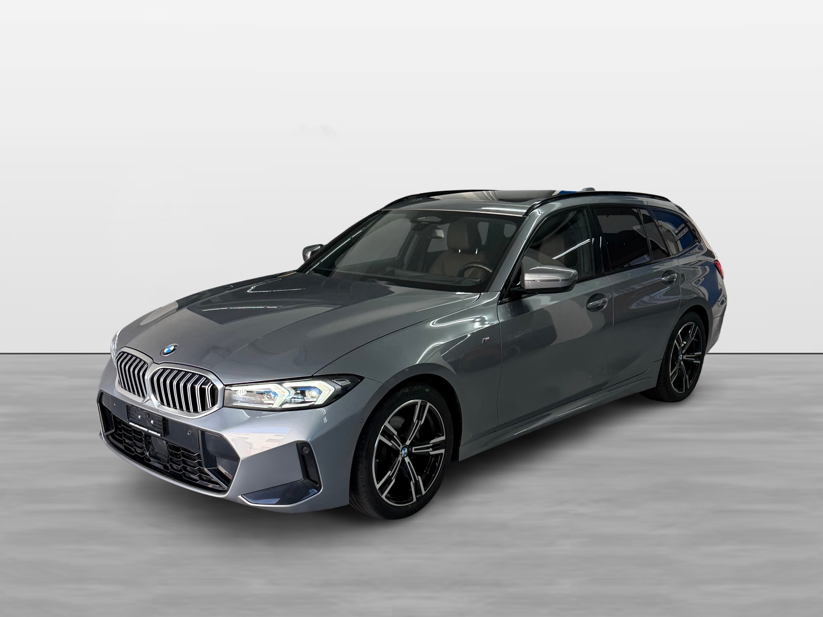 BMW 320d xDrive 48V Touring Steptronic M Sport-showroom-element-1