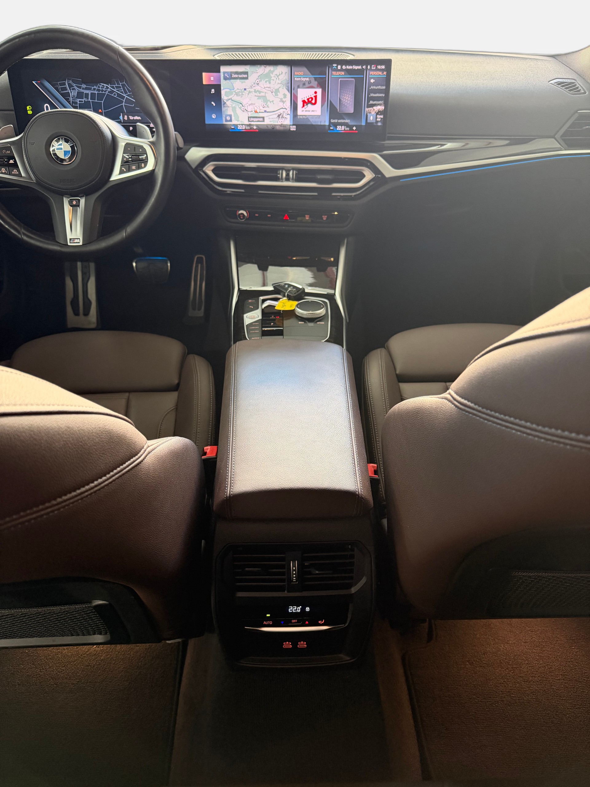 BMW 320d xDrive 48V Touring Steptronic M Sport-image-10