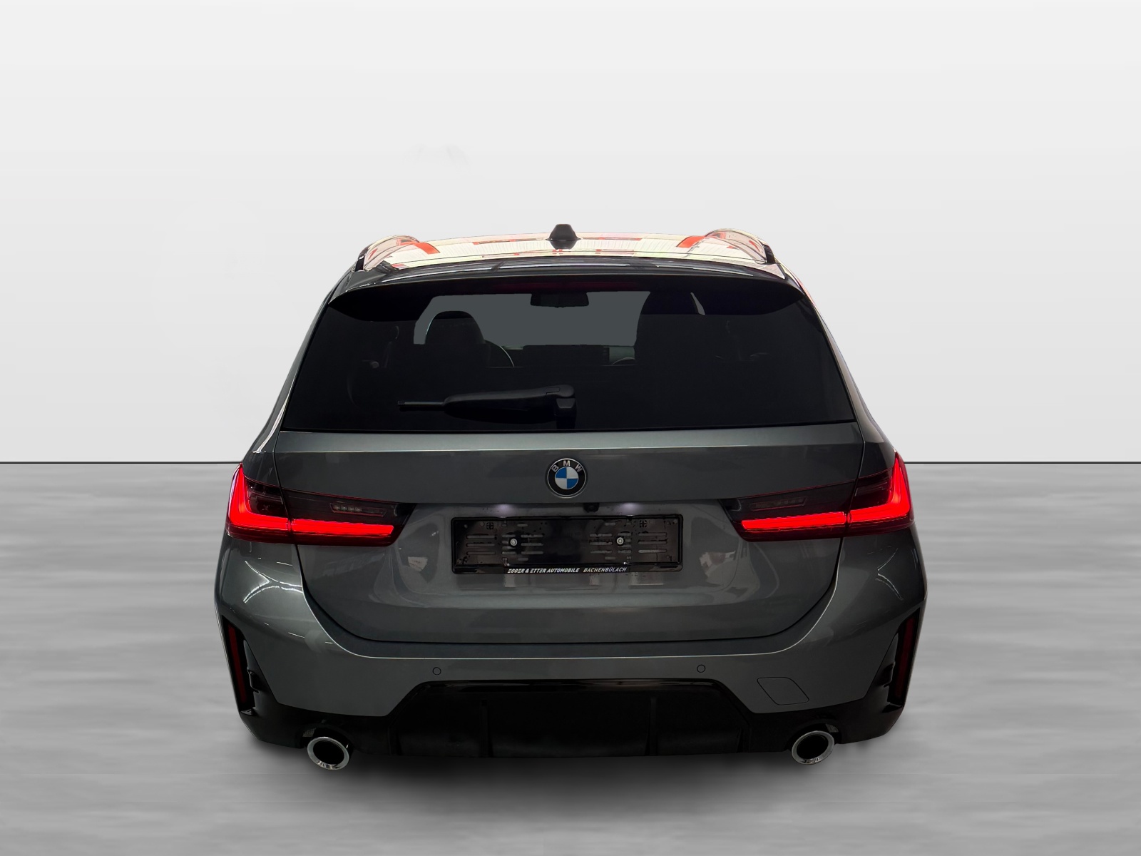 BMW 320d xDrive 48V Touring Steptronic M Sport-image-4