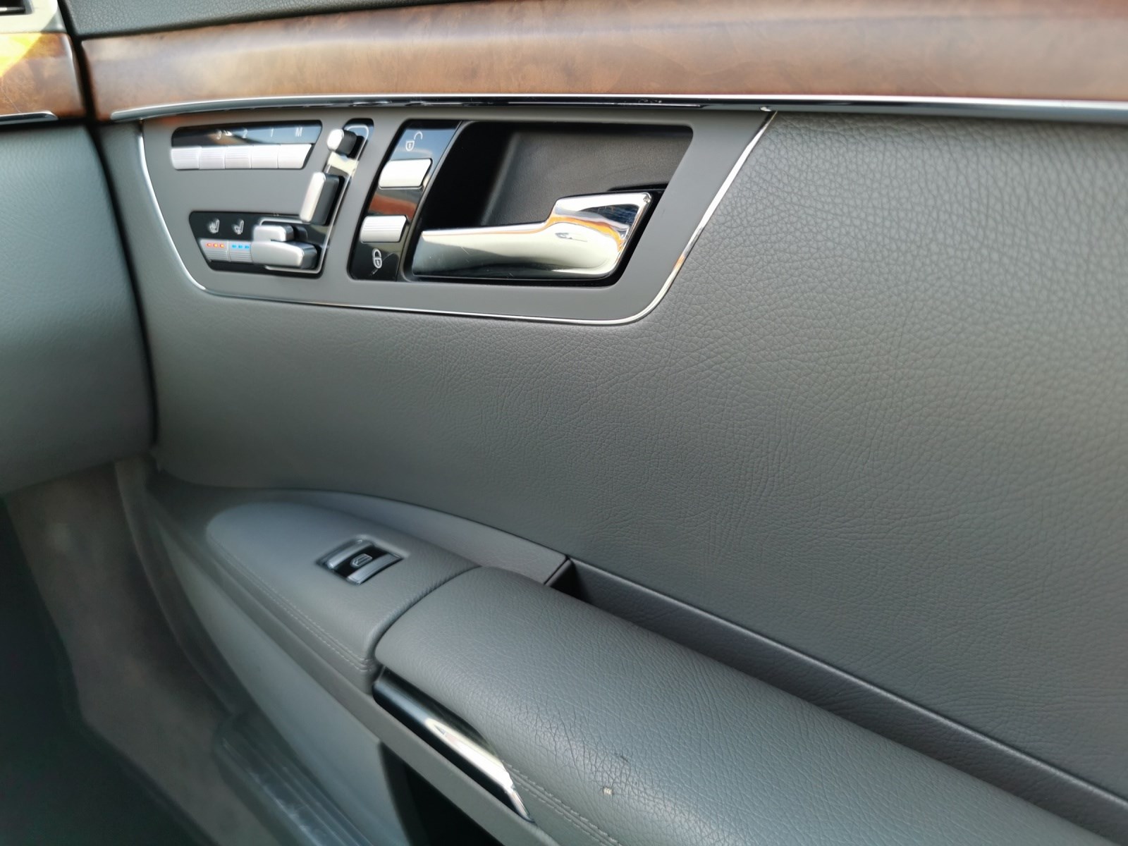 MERCEDES-BENZ S 320 CDI 7G-Tronic-image-14