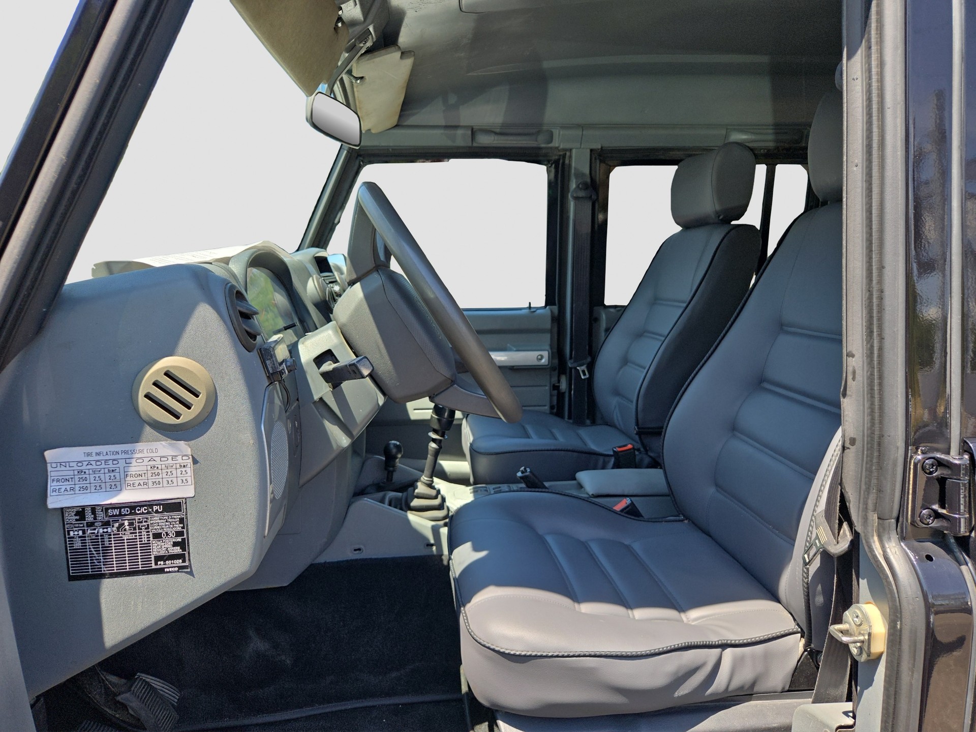 IVECO Massif 3.0 HPT Stationw.-image-8