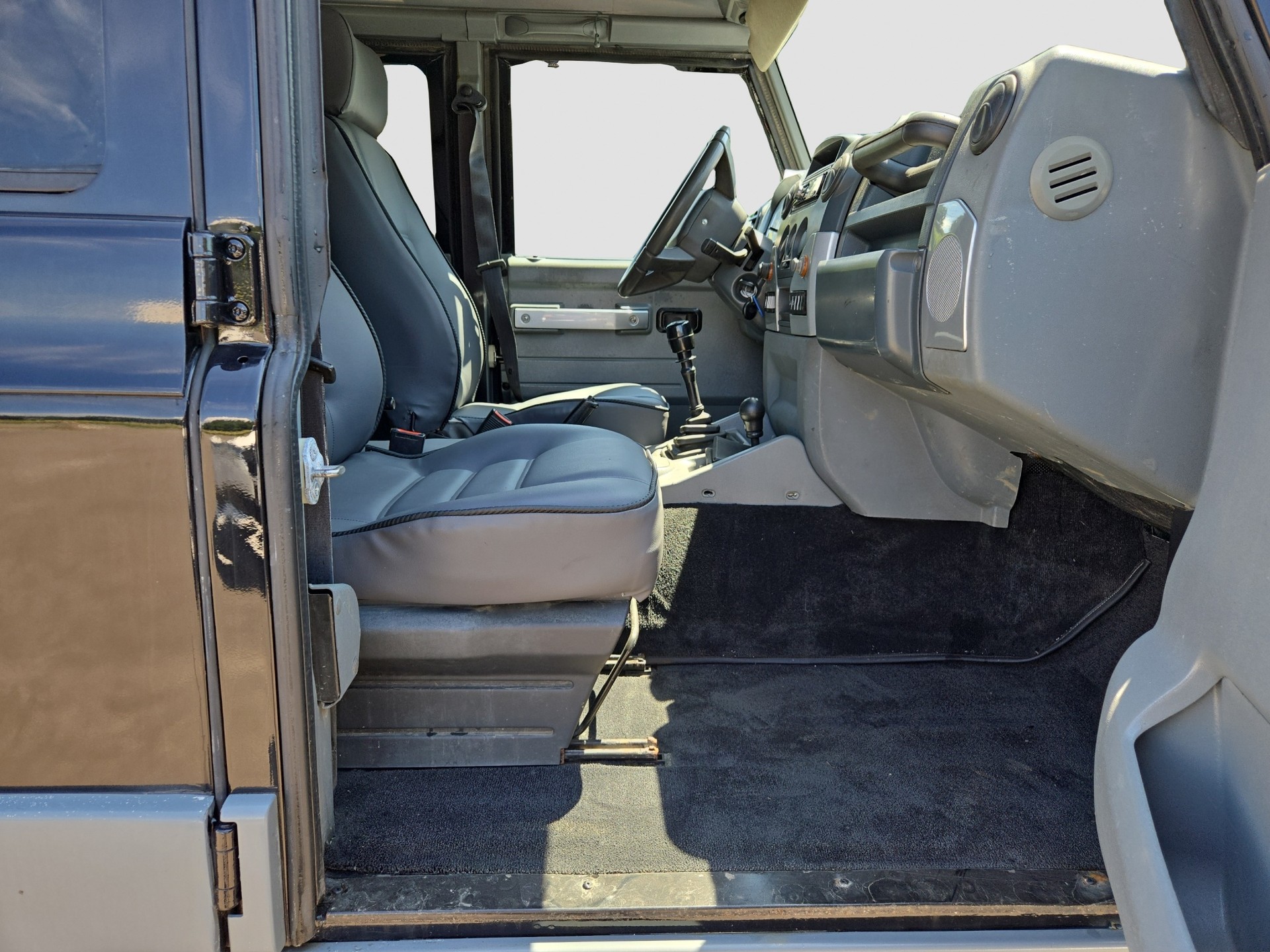 IVECO Massif 3.0 HPT Stationw.-image-9