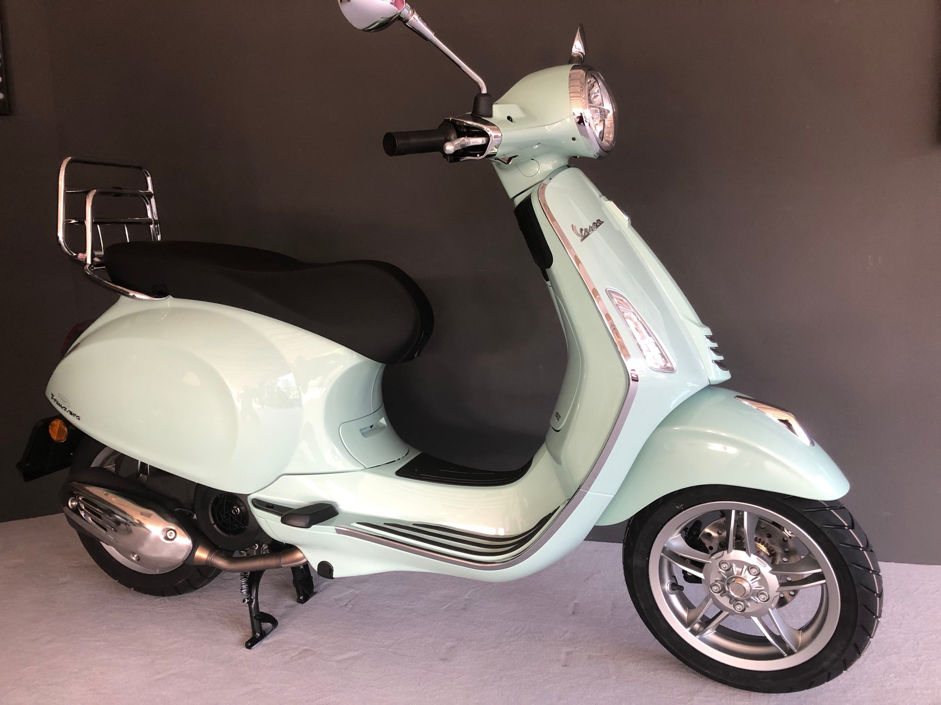 PIAGGIO Vespa 125 Primavera ABS-image-2