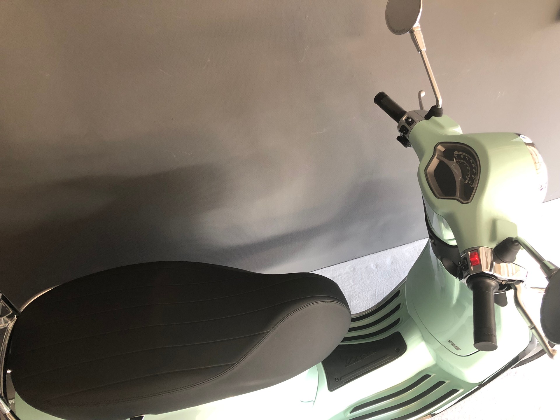 PIAGGIO Vespa 125 Primavera ABS-image-7