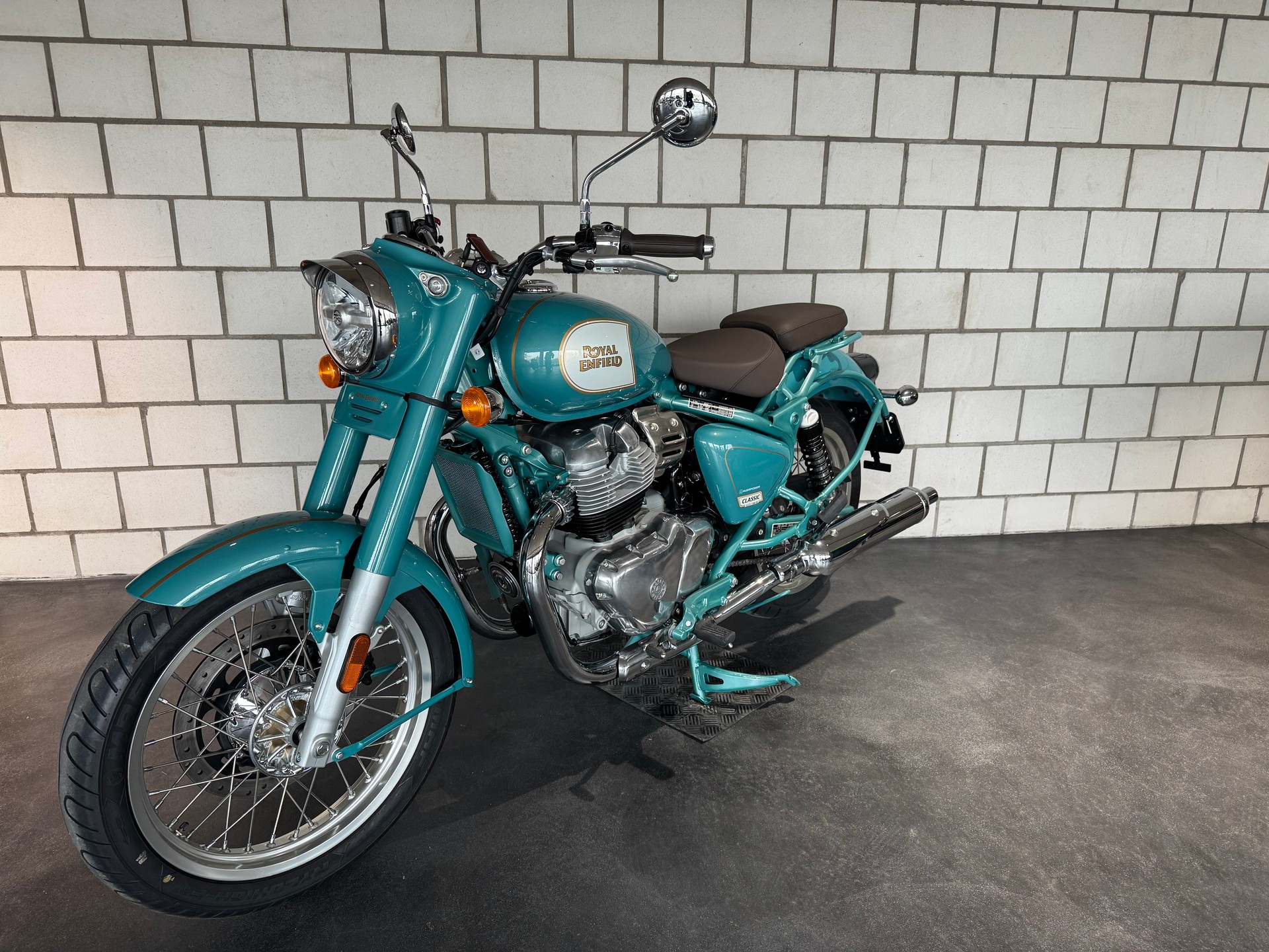 ROYAL ENFIELD Classic 650-image-2
