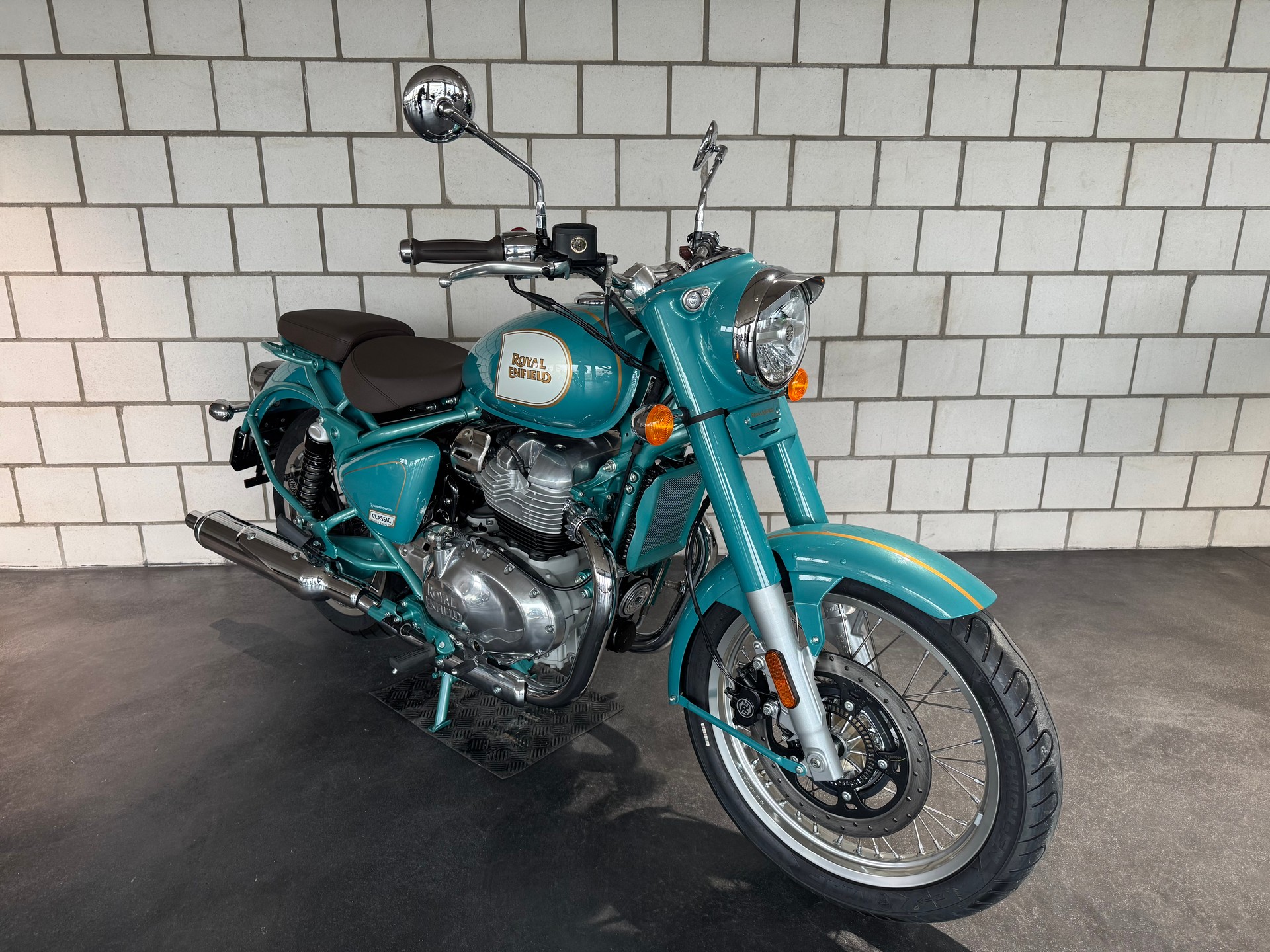 ROYAL ENFIELD Classic 650-image-1