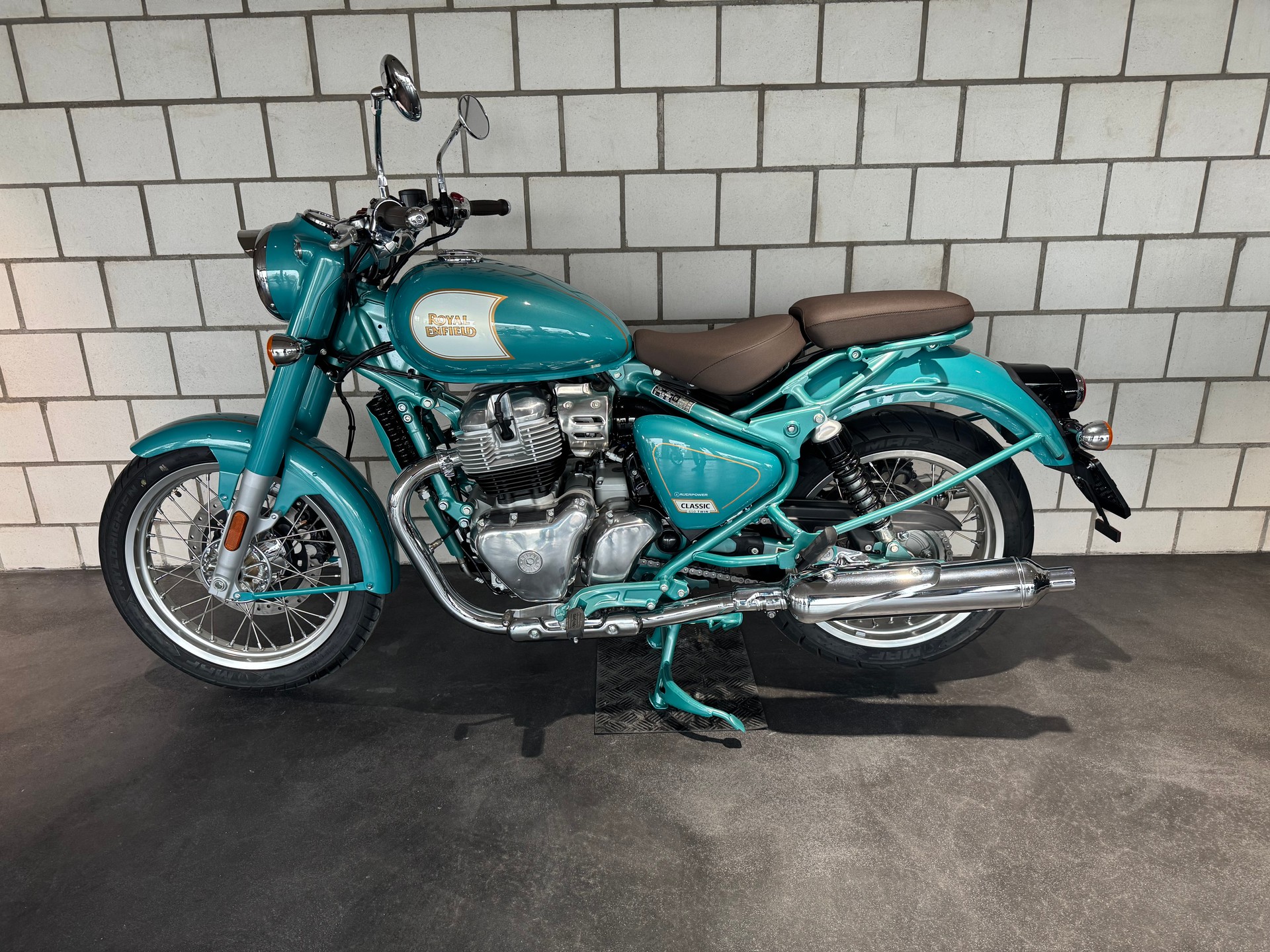 ROYAL ENFIELD Classic 650-image-3