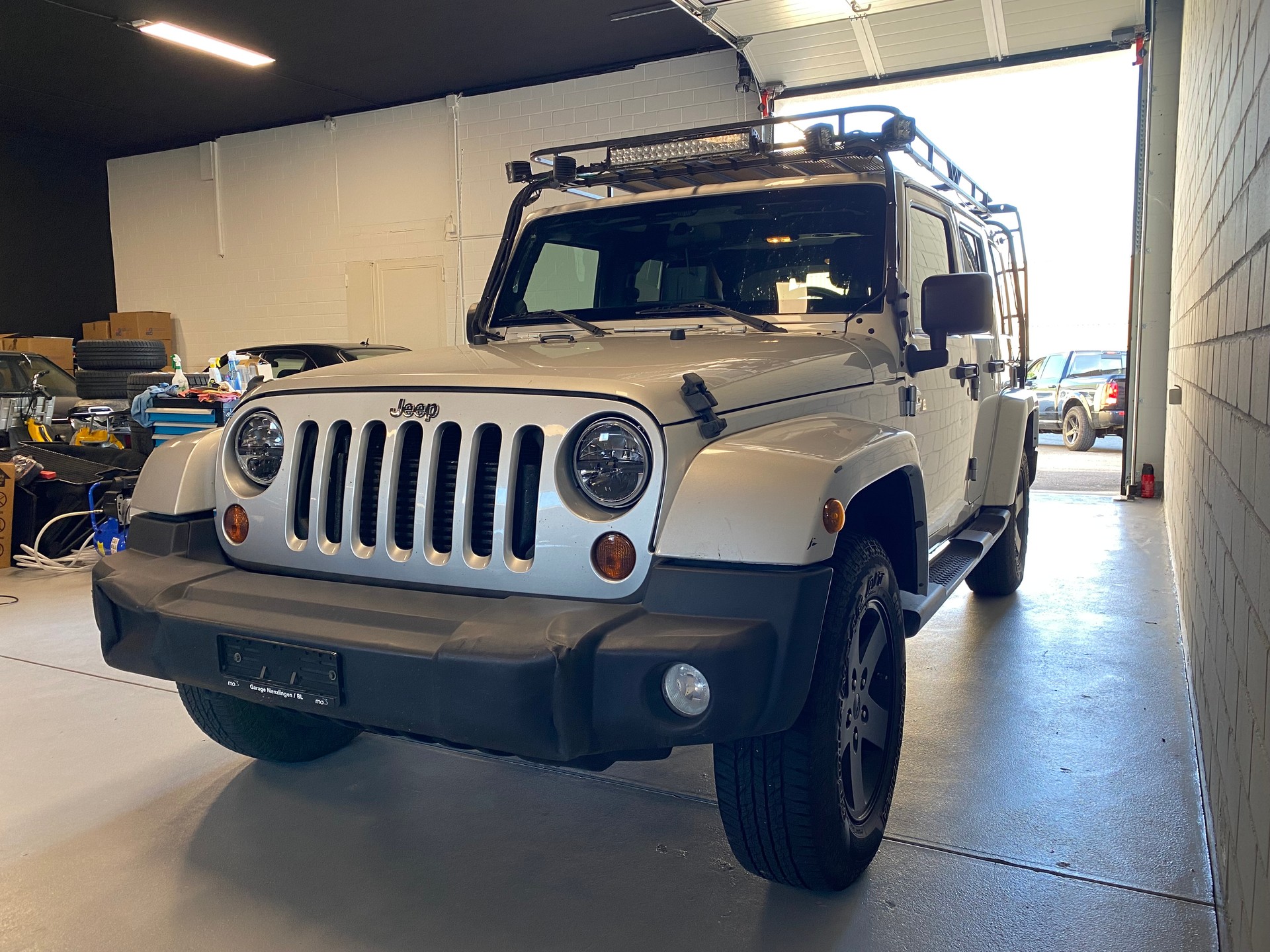 JEEP 2.8CRD Unlimited Arctic Automatic-image-3