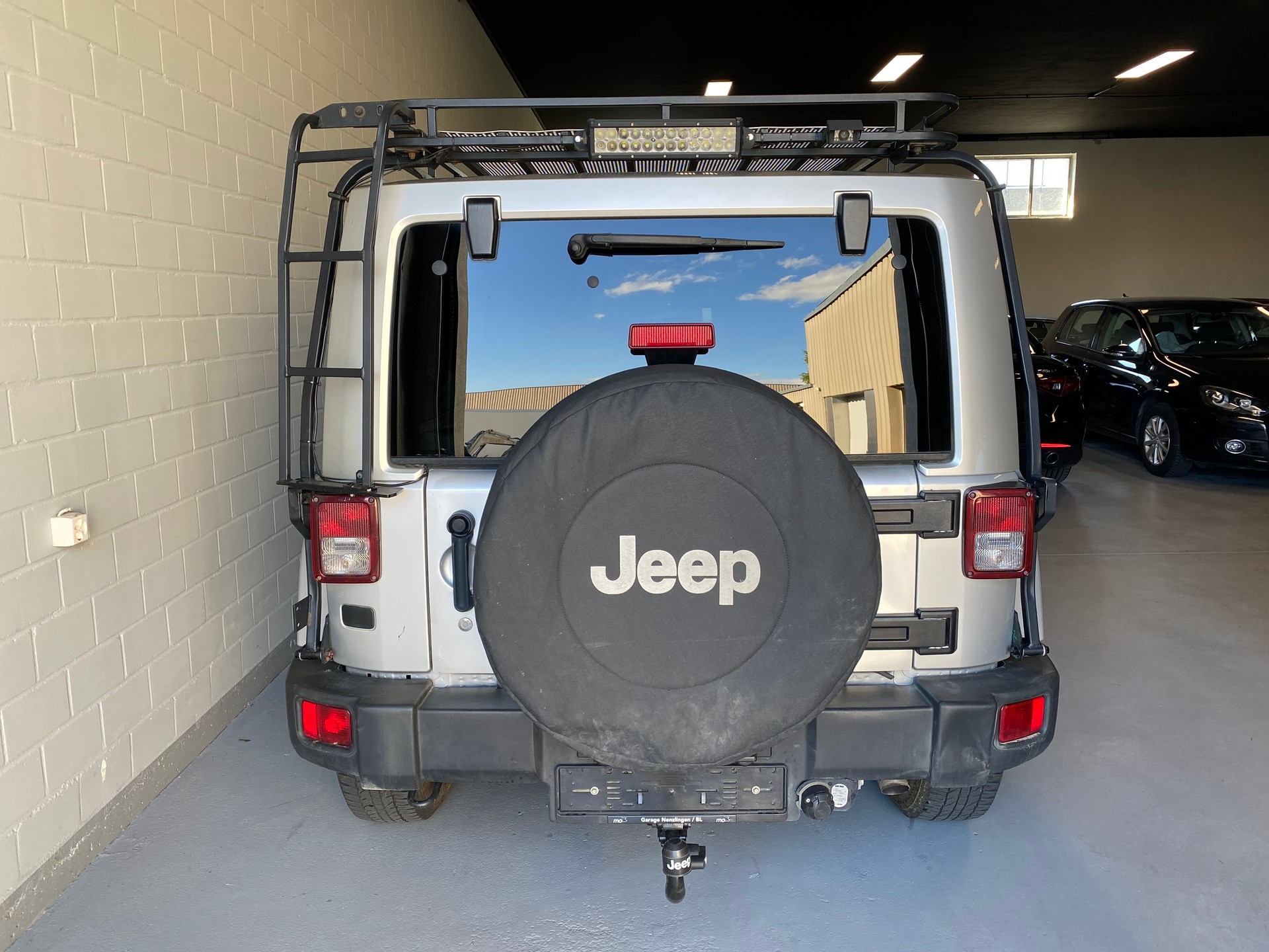 JEEP 2.8CRD Unlimited Arctic Automatic-image-5