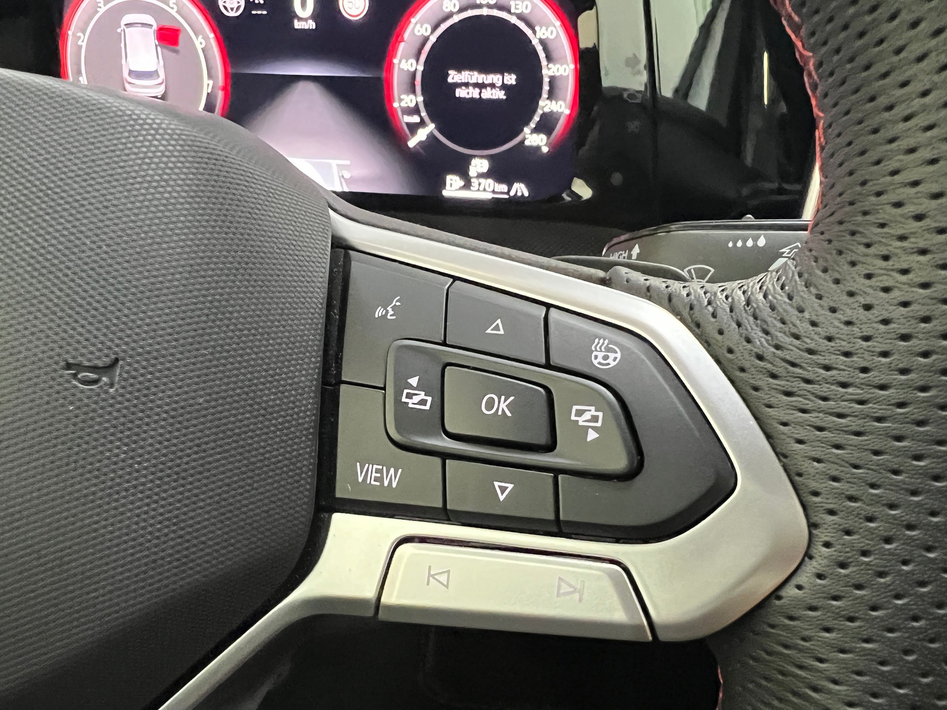 VW Golf 2.0 TSI GTI DSG / Neustes Model / 4.3% Leasing-image-14