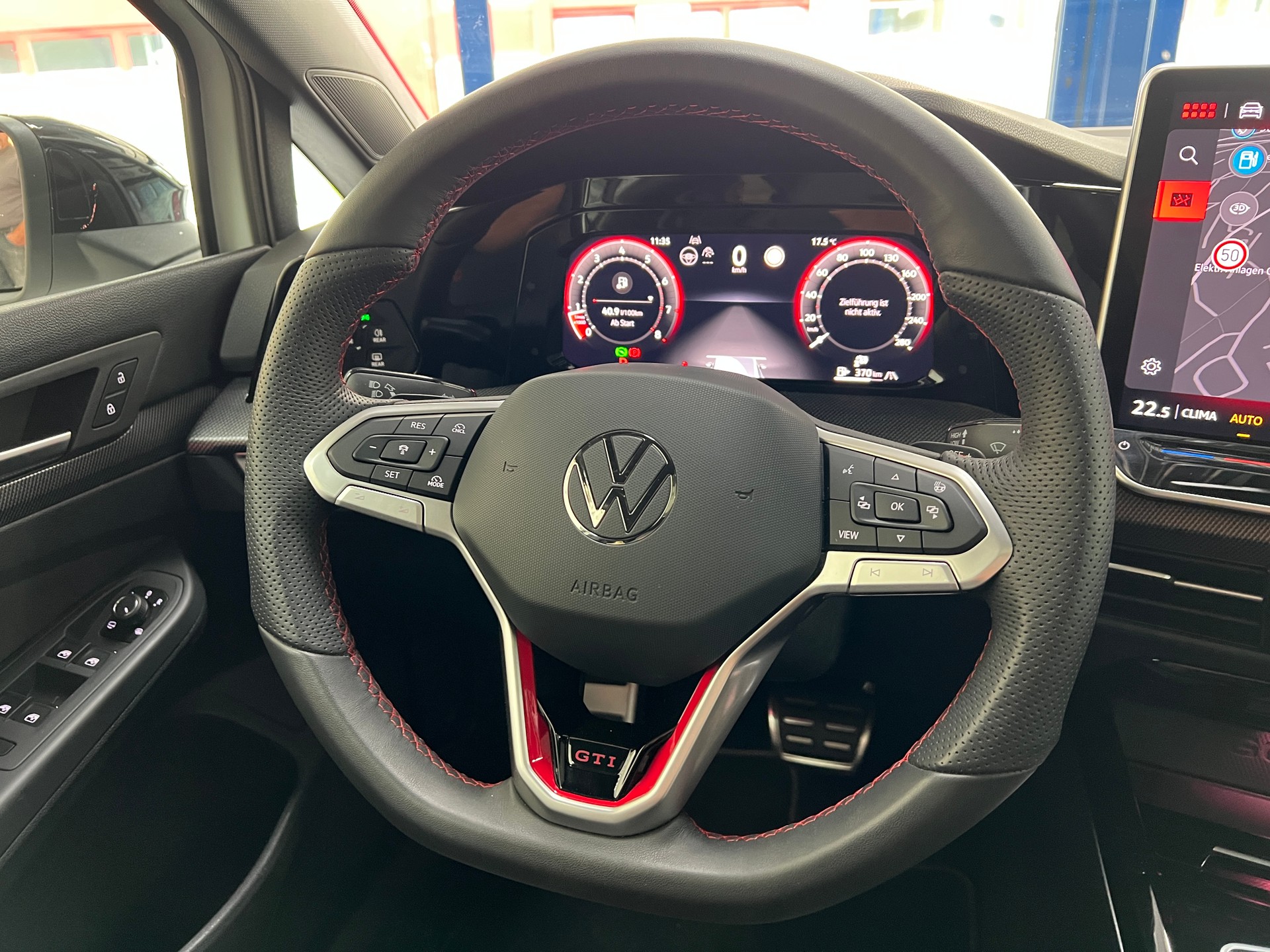 VW Golf 2.0 TSI GTI DSG / Neustes Model / 4.3% Leasing-image-19