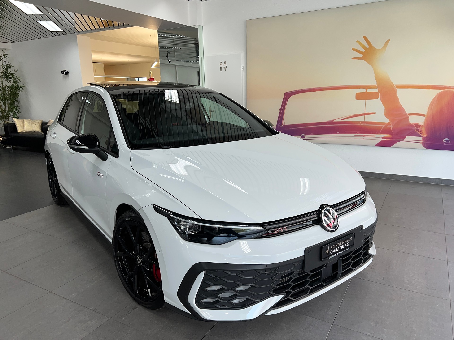 VW Golf 2.0 TSI GTI DSG / Neustes Model / 4.3% Leasing