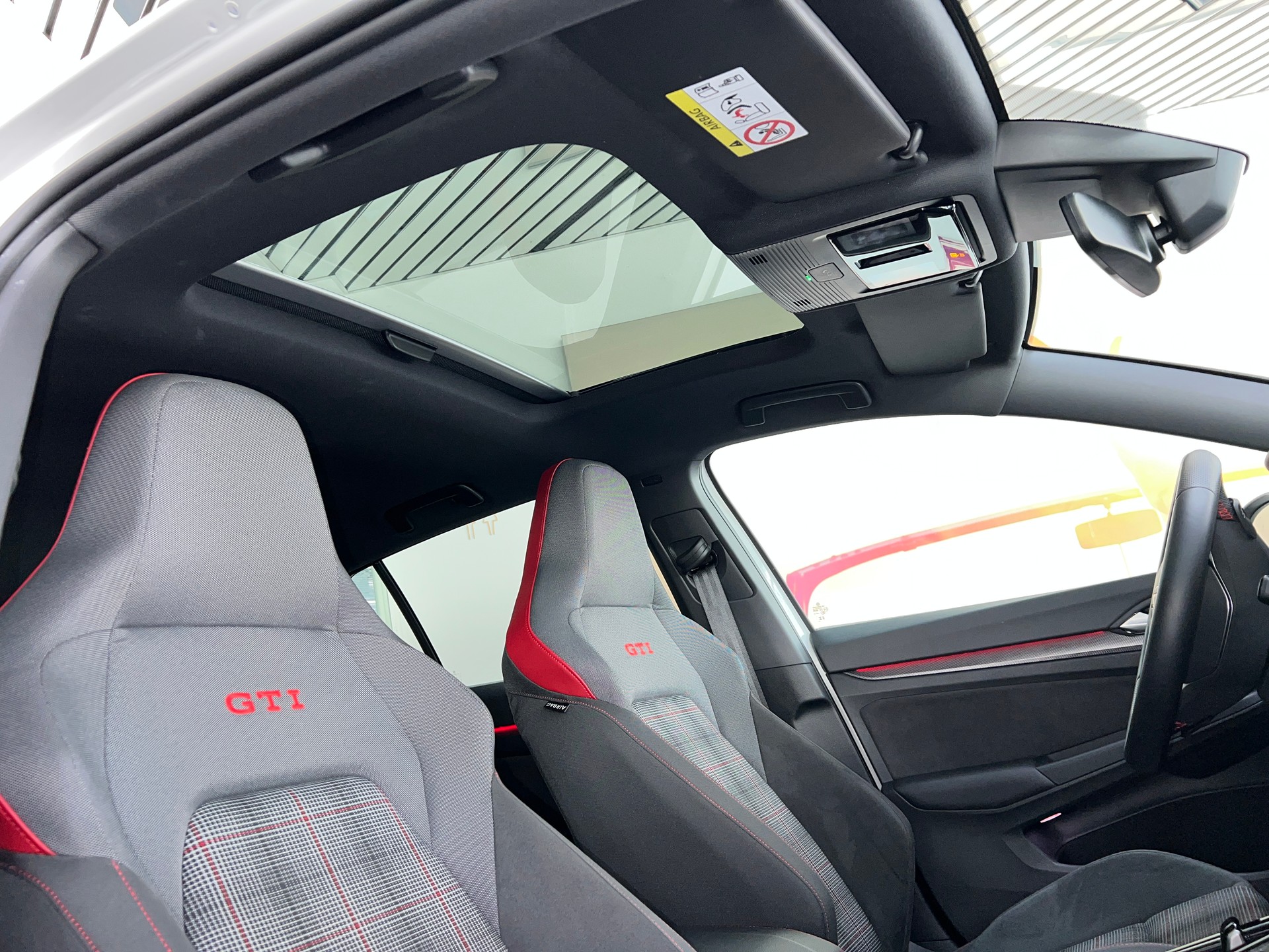VW Golf 2.0 TSI GTI DSG / Neustes Model / 4.3% Leasing-image-10