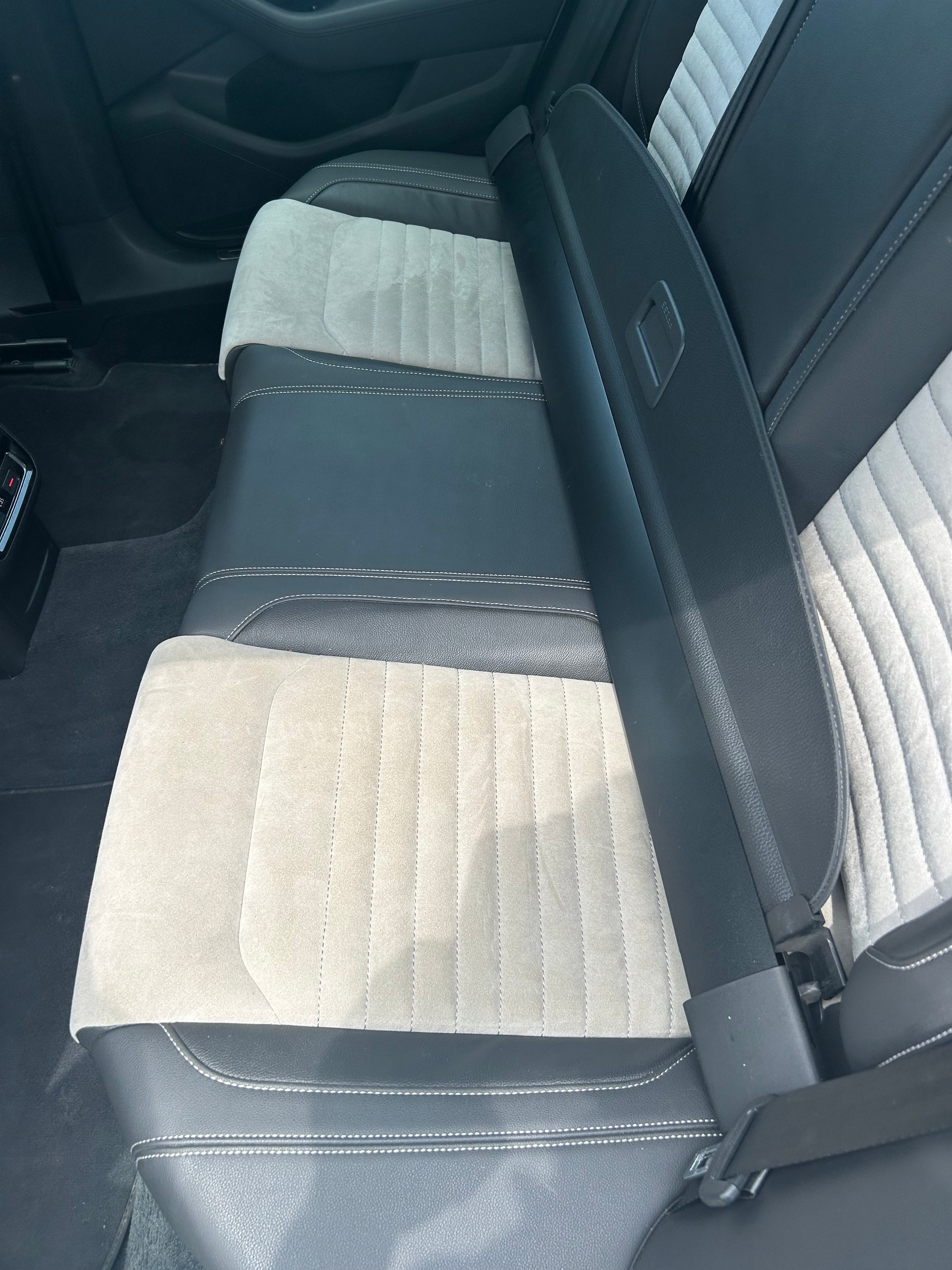 VW Passat Variant 2.0 TDI BMT Comfortline DSG 4Motion-image-4