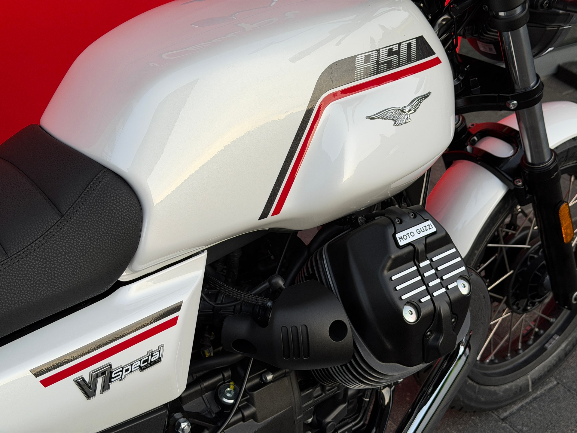 MOTO GUZZI V7 IV 850 Special E5+-image-8