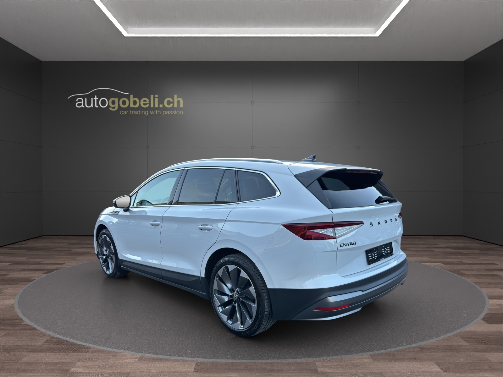 SKODA Enyaq iV 80x-showroom-element-1