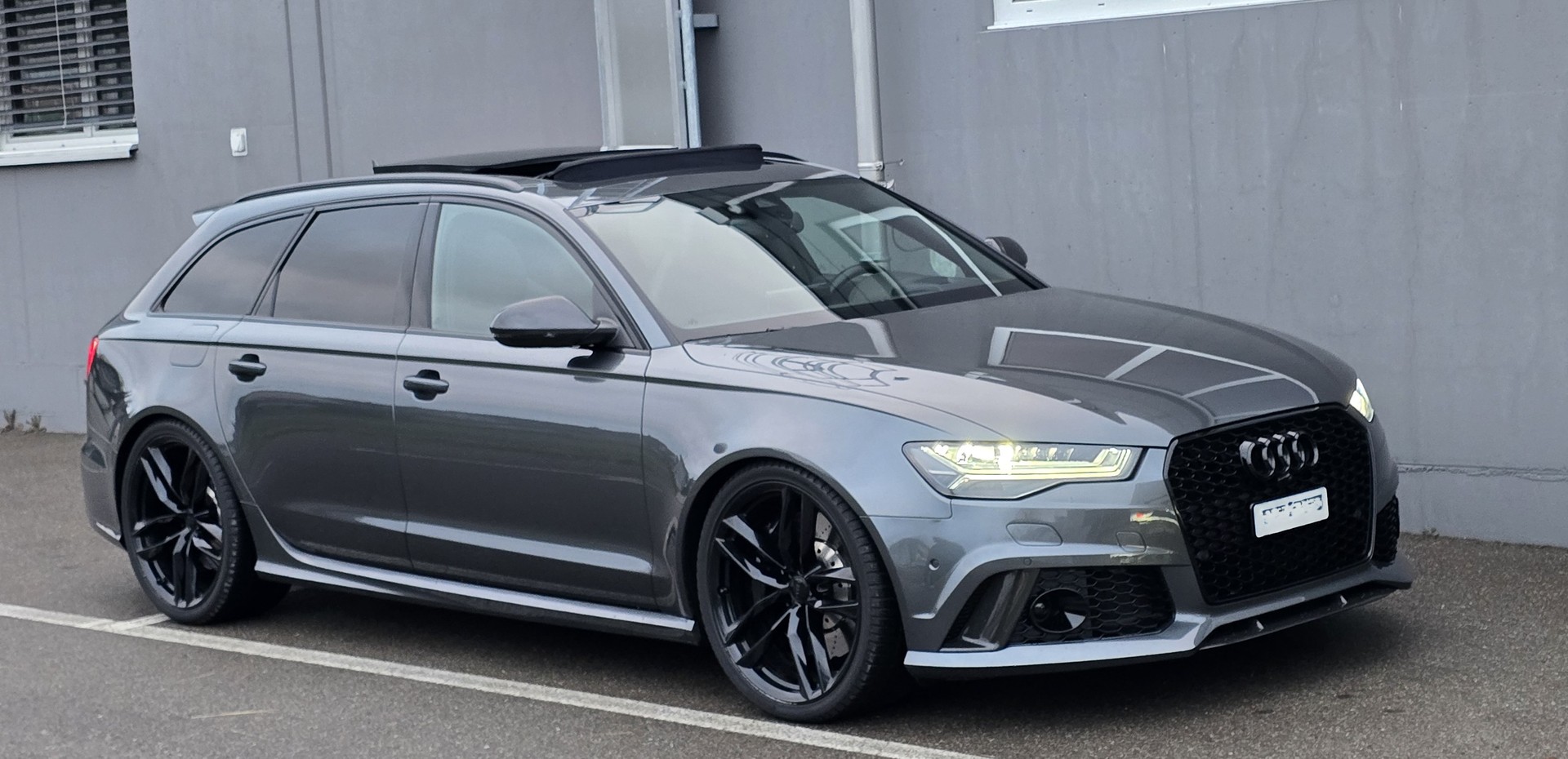 AUDI RS6 Avant 4.0 TFSI V8 quattro Tiptronic-showroom-element-1