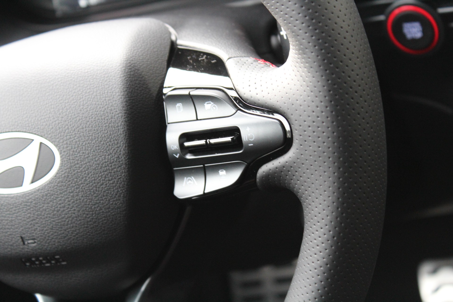 HYUNDAI i20 1.0 T-GDi N-Line DCT-image-15