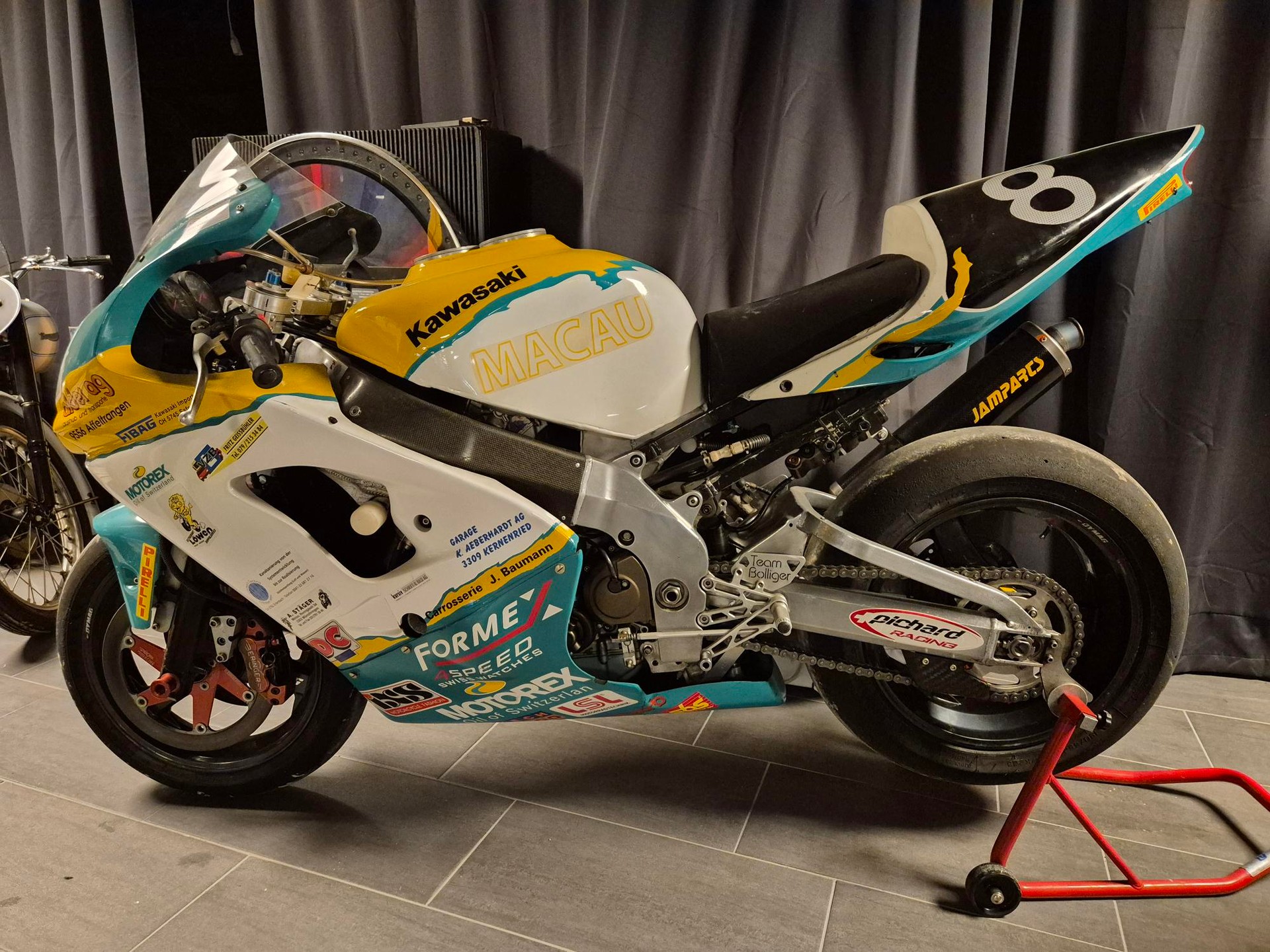 KAWASAKI Ninja ZX-9R