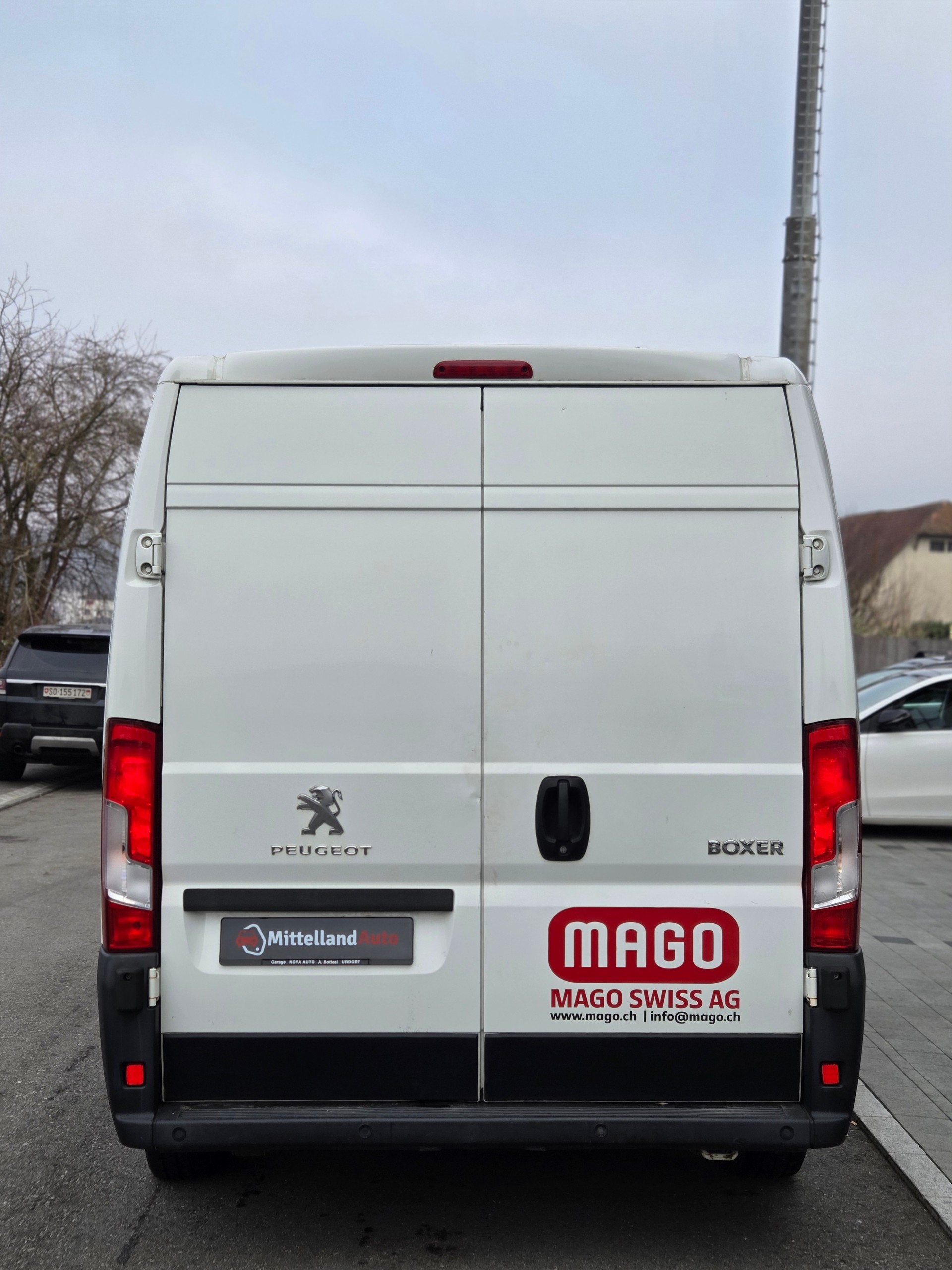PEUGEOT Boxer 2.2 HDI 335 Pro L2H2-image-4