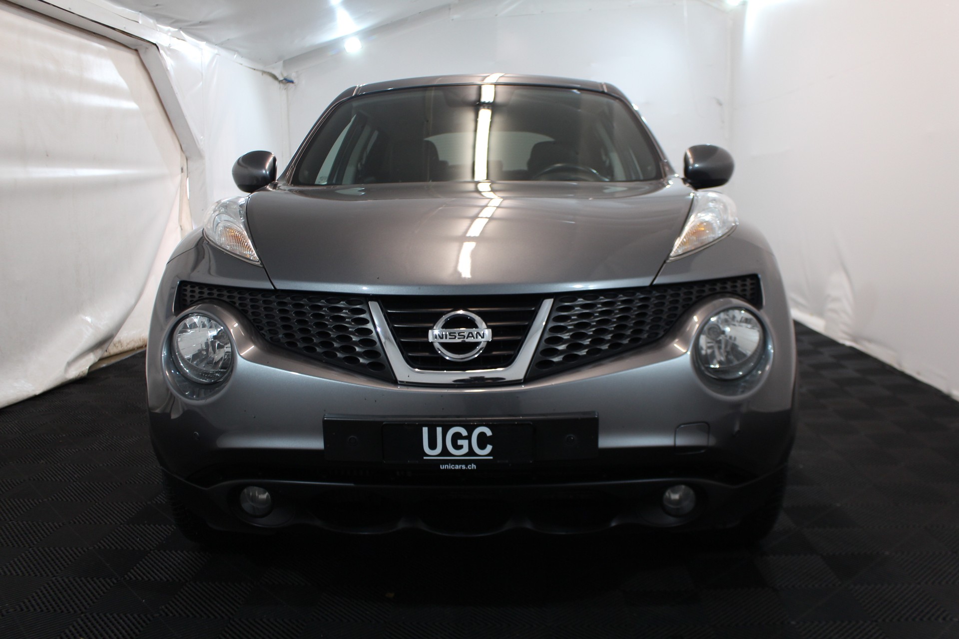 NISSAN Juke 1.6 DIG-T Tekna 4x4-showroom-element-1