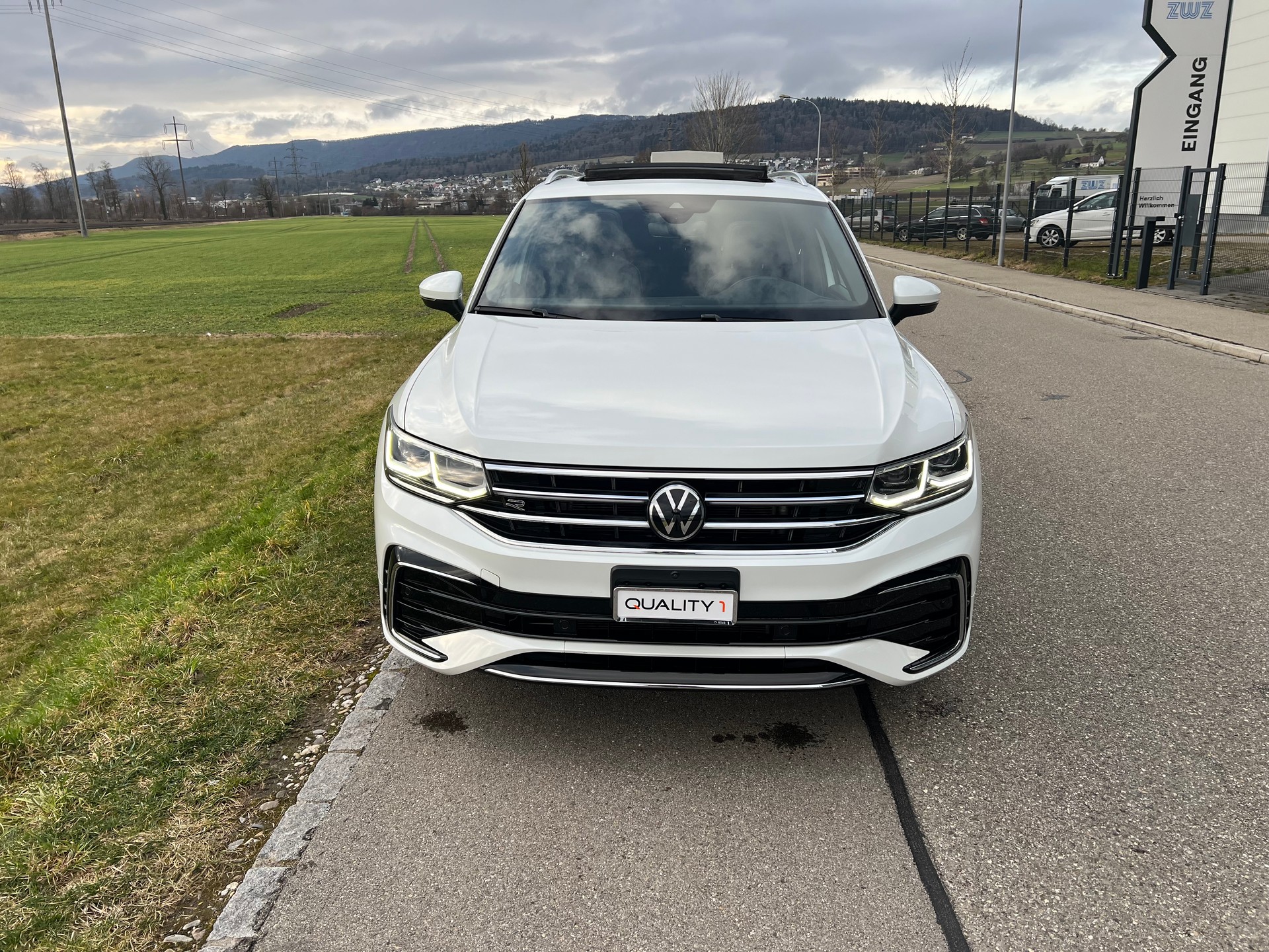 VW Tiguan Allspace 2.0TSI R-Line 4Motion DSG-showroom-element-3