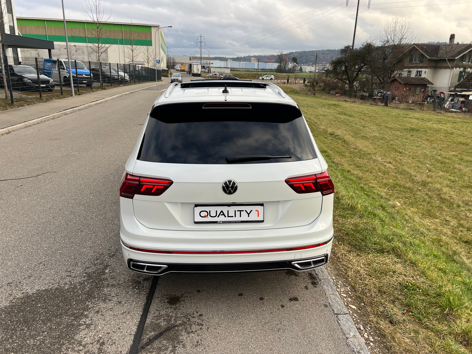 VW Tiguan Allspace 2.0TSI R-Line 4Motion DSG-image-12