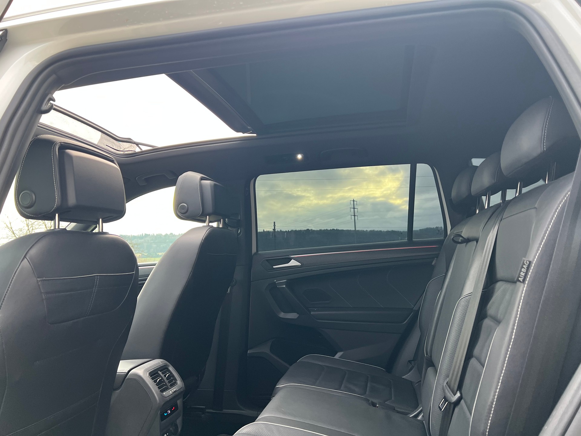 VW Tiguan Allspace 2.0TSI R-Line 4Motion DSG-image-29