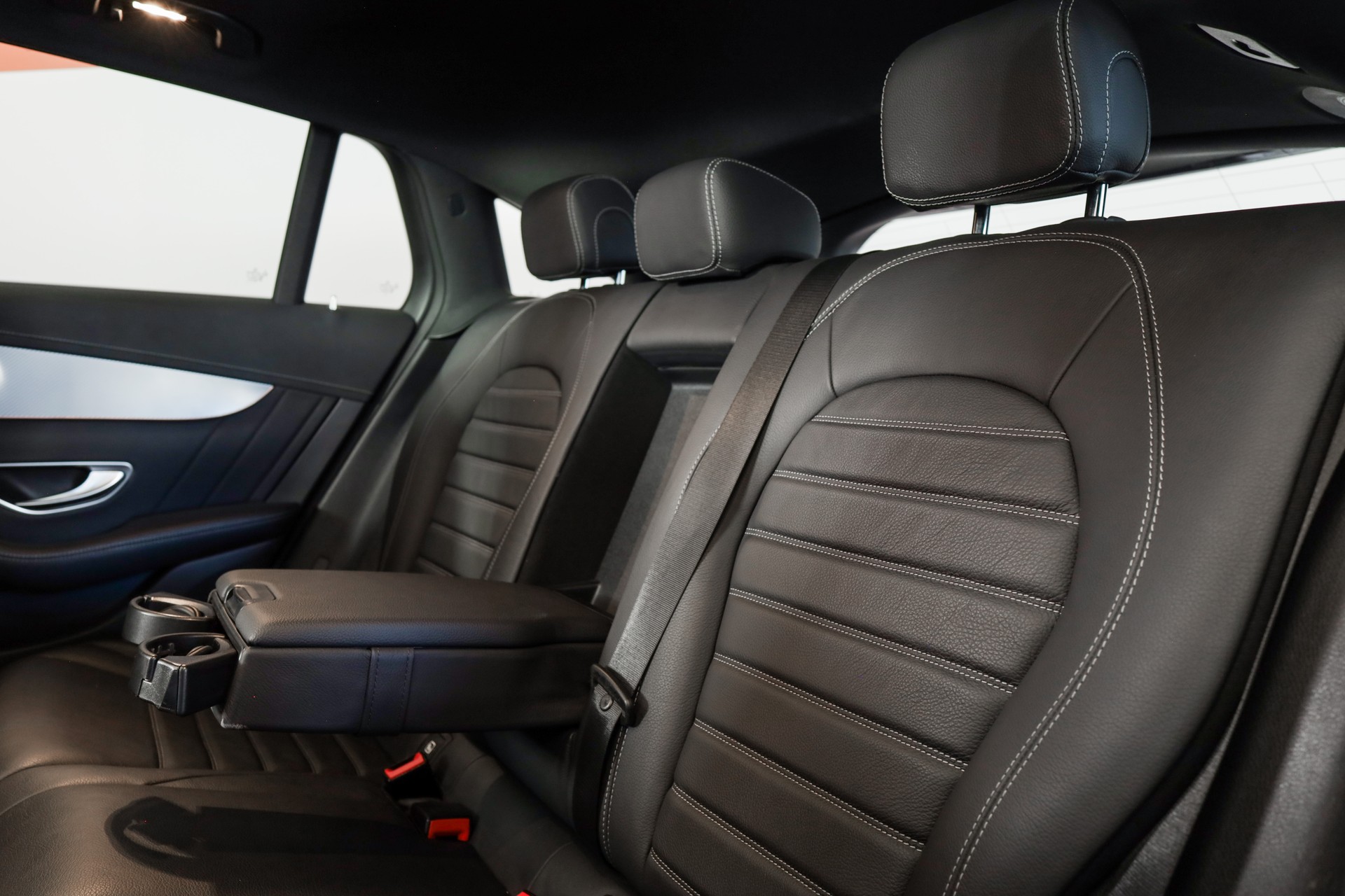 MERCEDES-BENZ EQC 400 AMG Line 4Matic-image-9