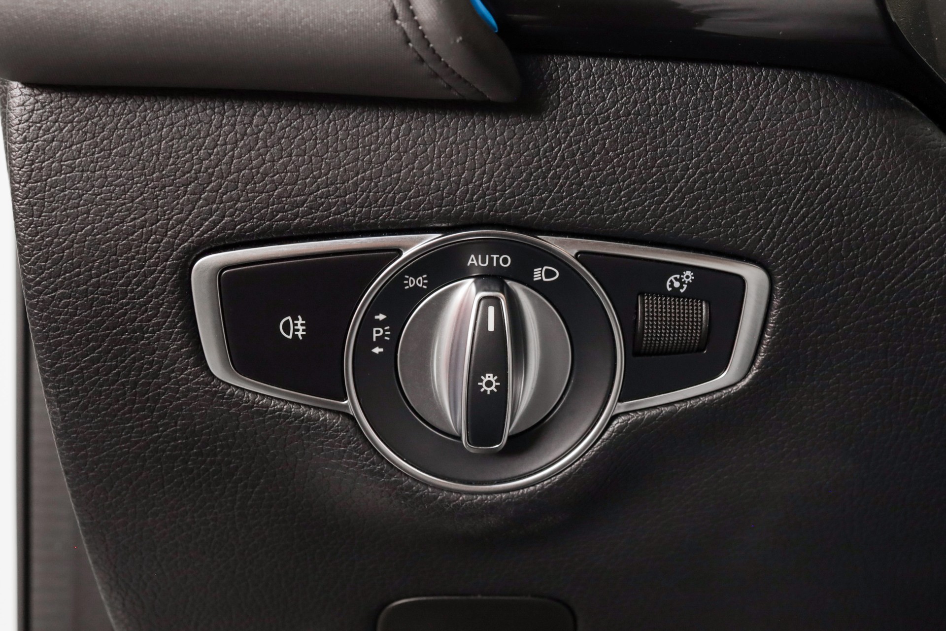 MERCEDES-BENZ EQC 400 AMG Line 4Matic-image-21