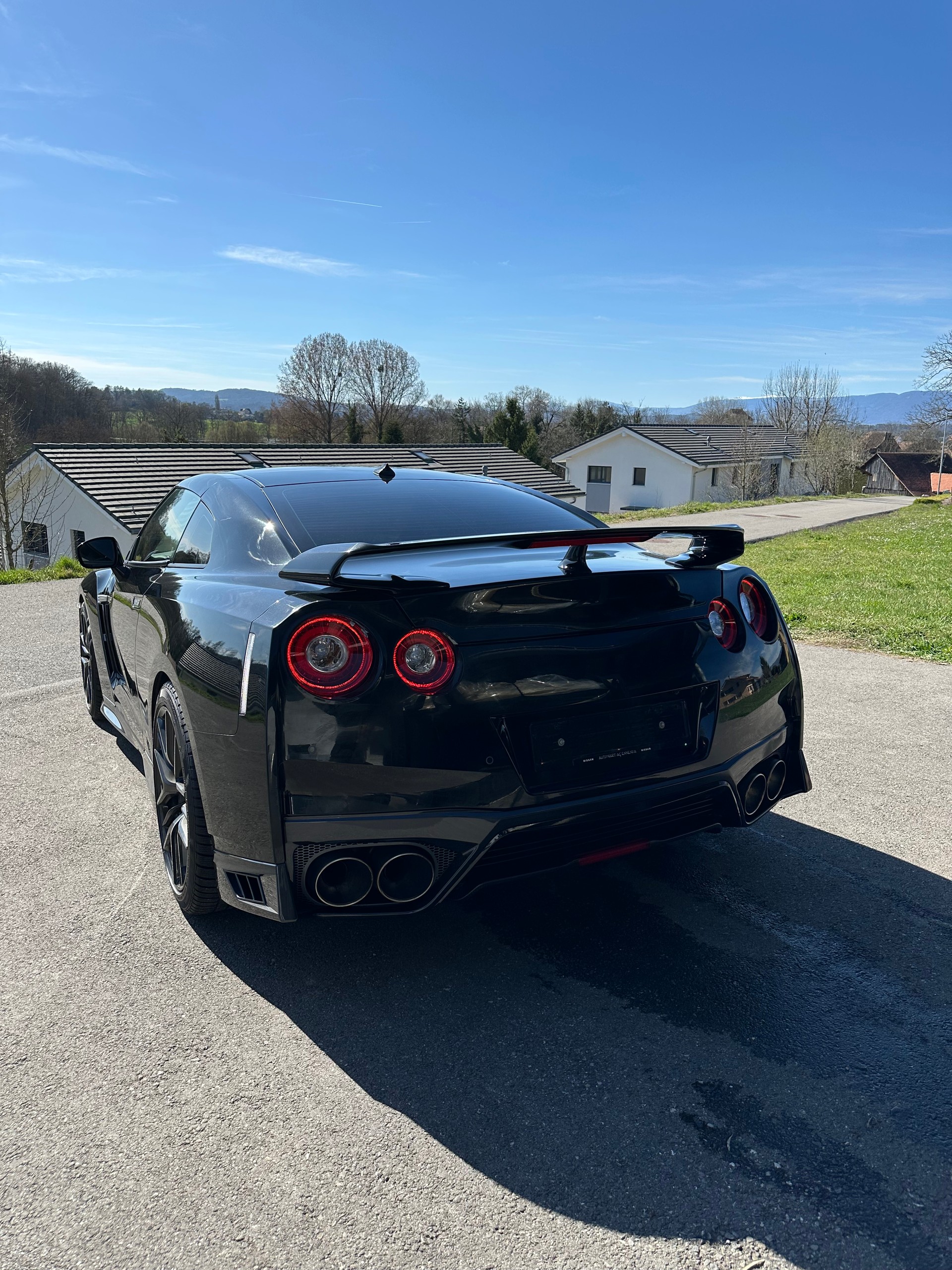 NISSAN GT-R 3.8 V6 Biturbo Black Edition-image-4