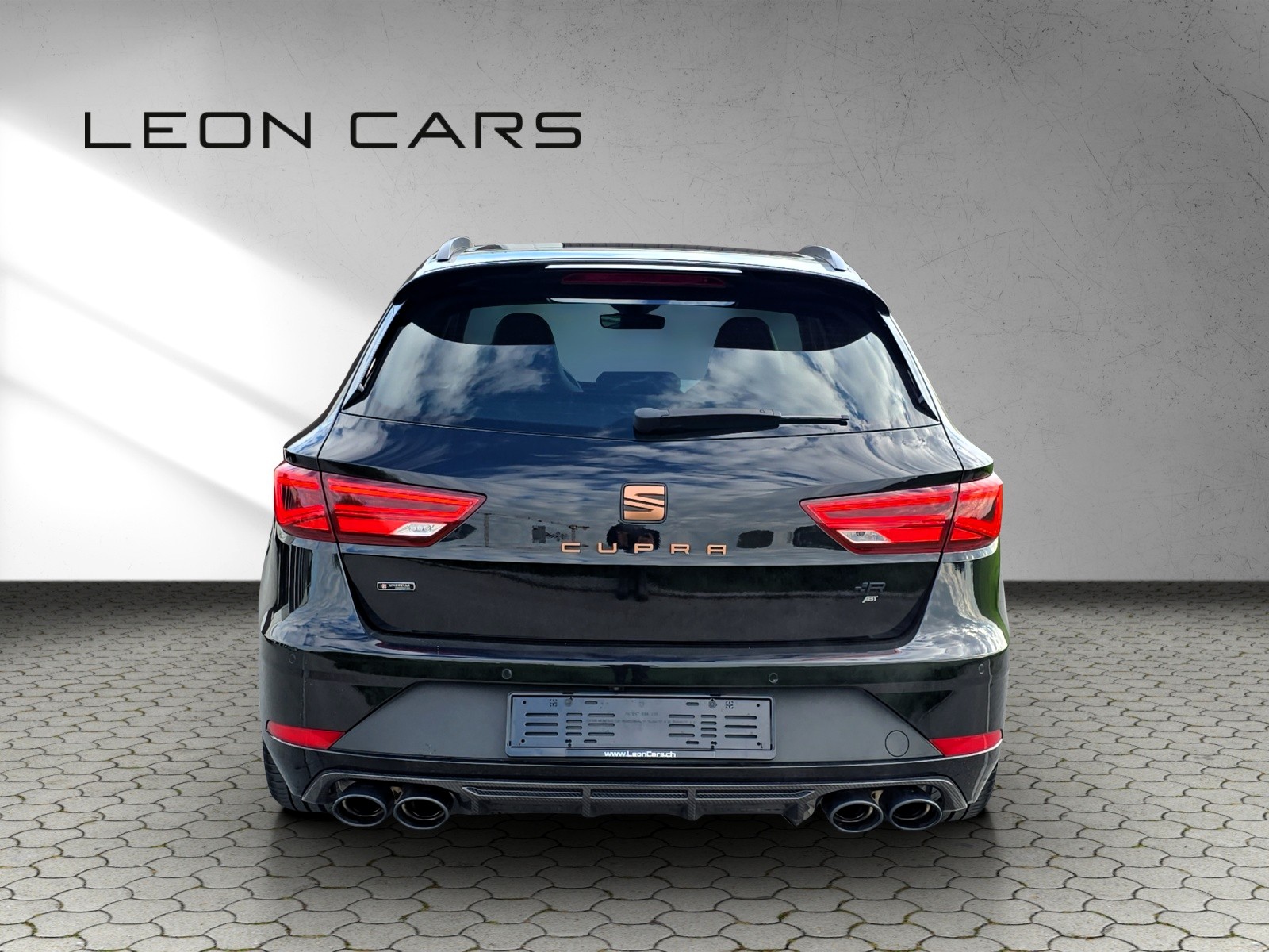 SEAT Leon ST 2.0 TSI ABT Cupra R 350 PS 4 Drive DSG-image-4