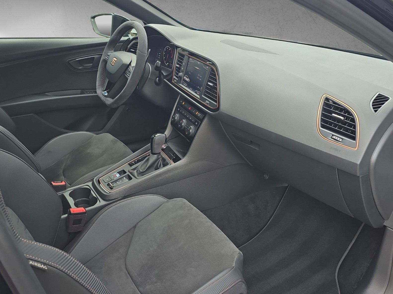 SEAT Leon ST 2.0 TSI ABT Cupra R 350 PS 4 Drive DSG-image-9