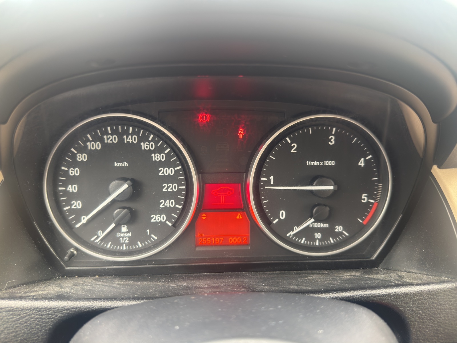BMW X1 xDrive 20d-image-9