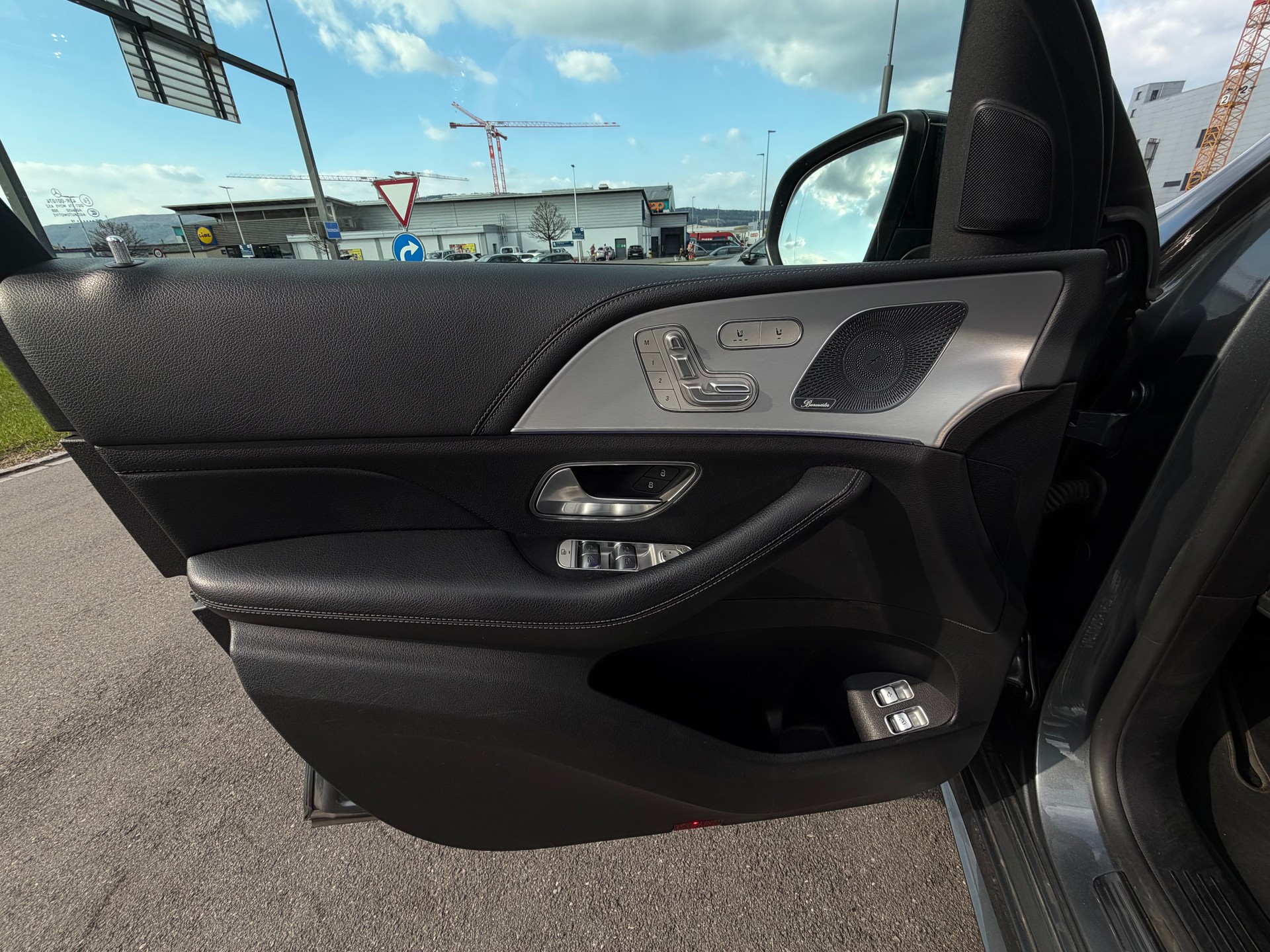 MERCEDES-BENZ GLE 300 d 4Matic AMG Line 9G-Tronic-image-16
