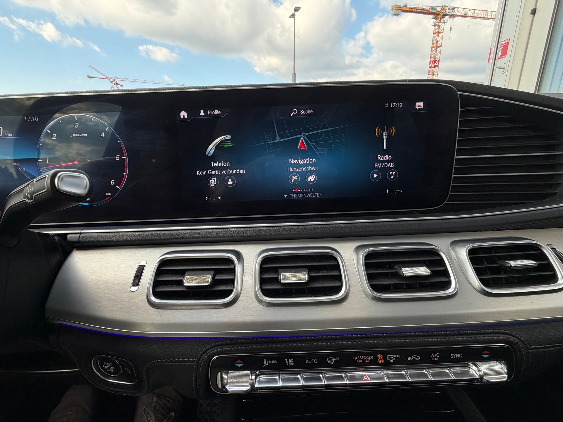 MERCEDES-BENZ GLE 300 d 4Matic AMG Line 9G-Tronic-image-25