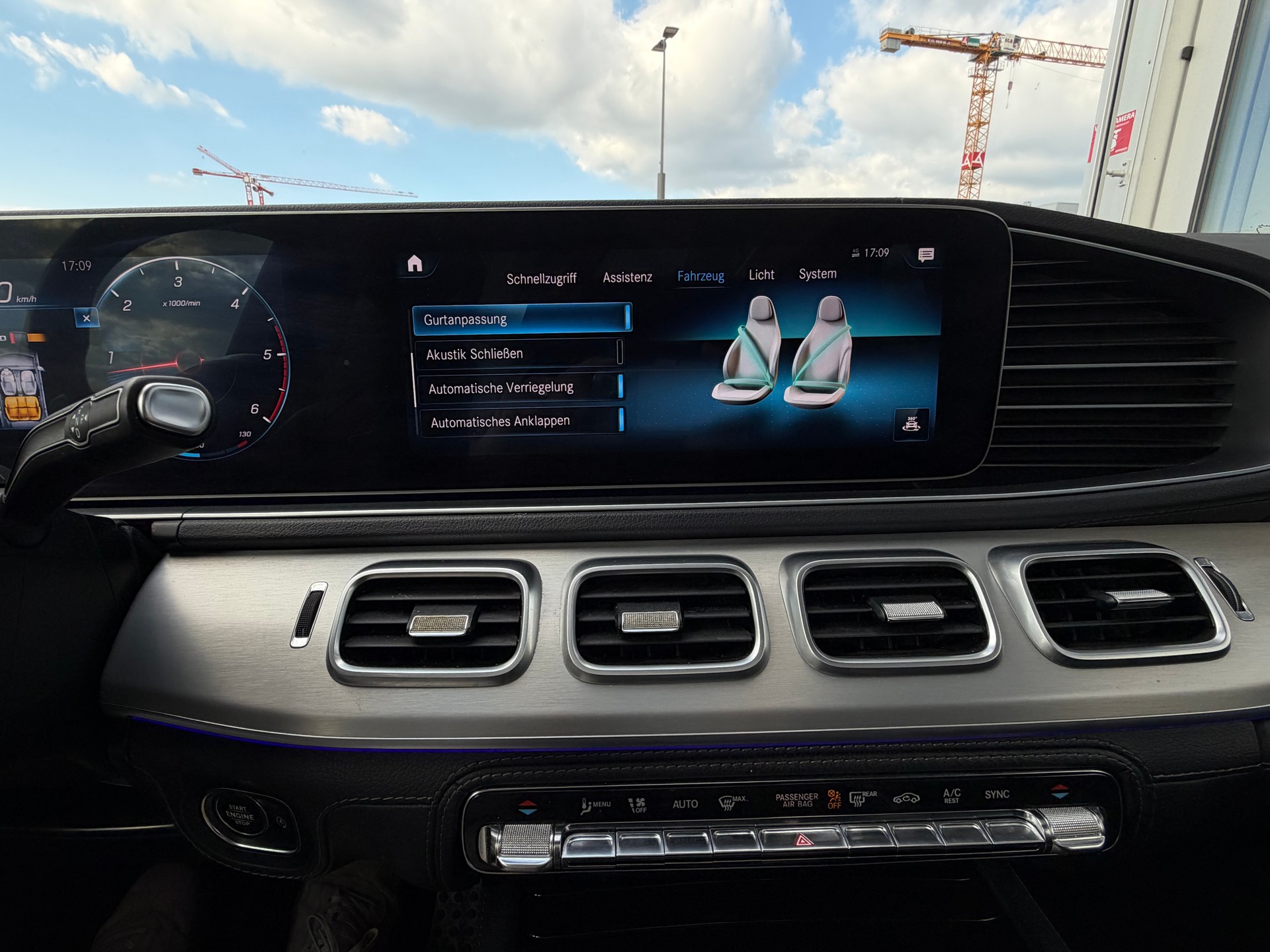 MERCEDES-BENZ GLE 300 d 4Matic AMG Line 9G-Tronic-image-23