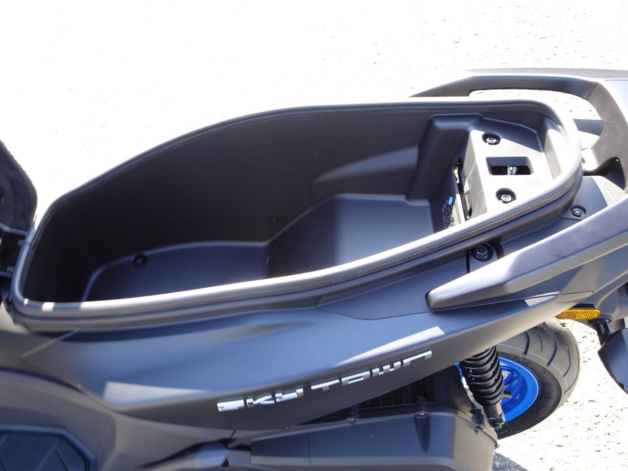 KYMCO Sky Town 125 Color-image-5