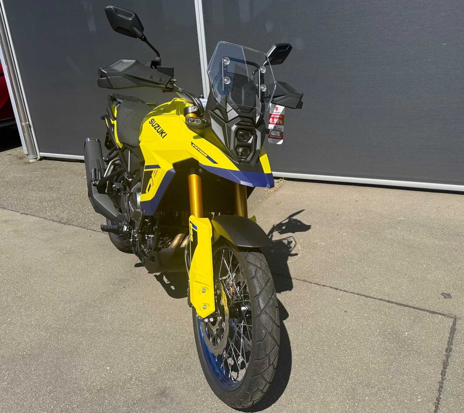 SUZUKI DL 800 A V-Strom DE-image-2