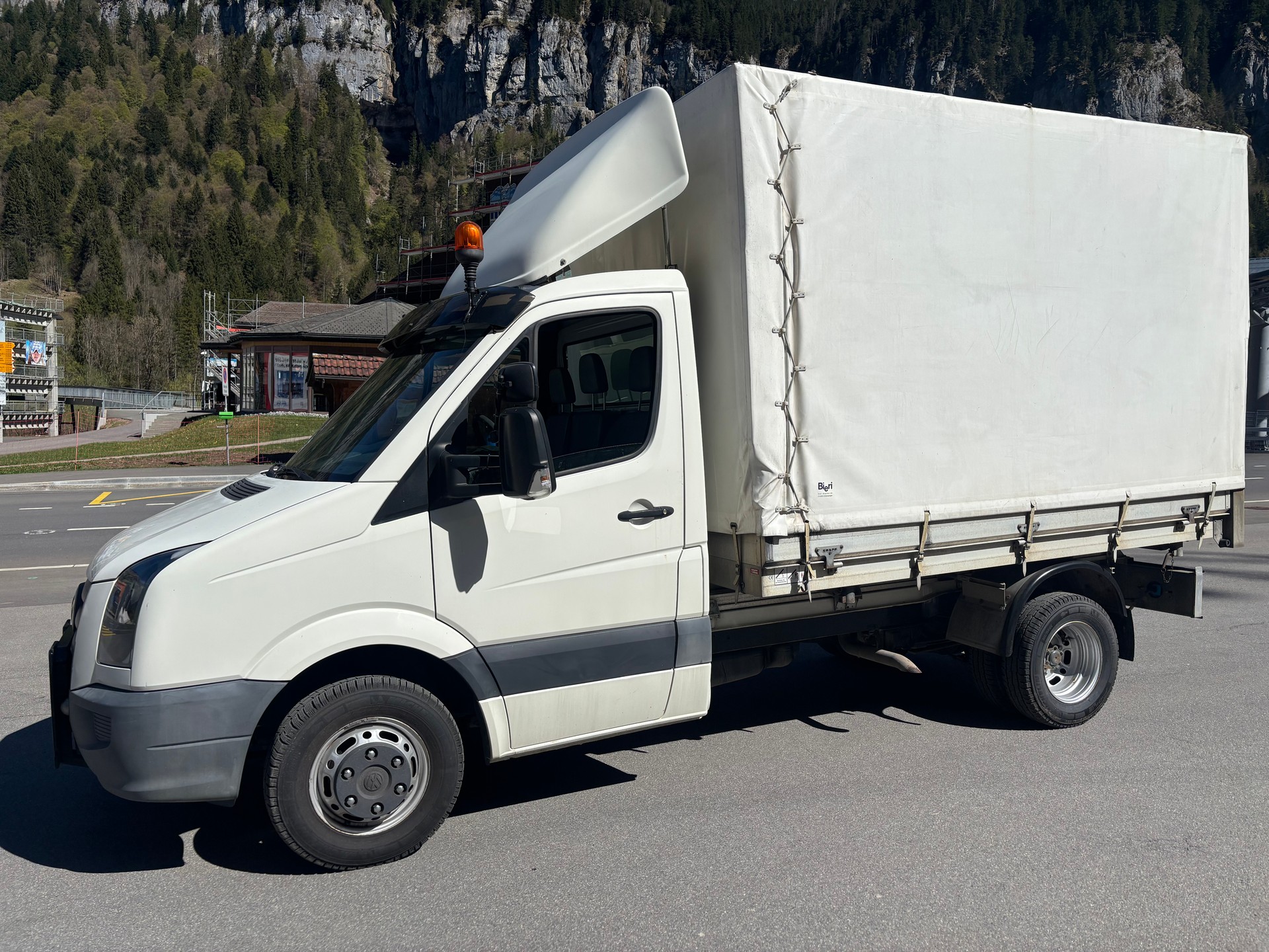 VW CRAFTER-image-3
