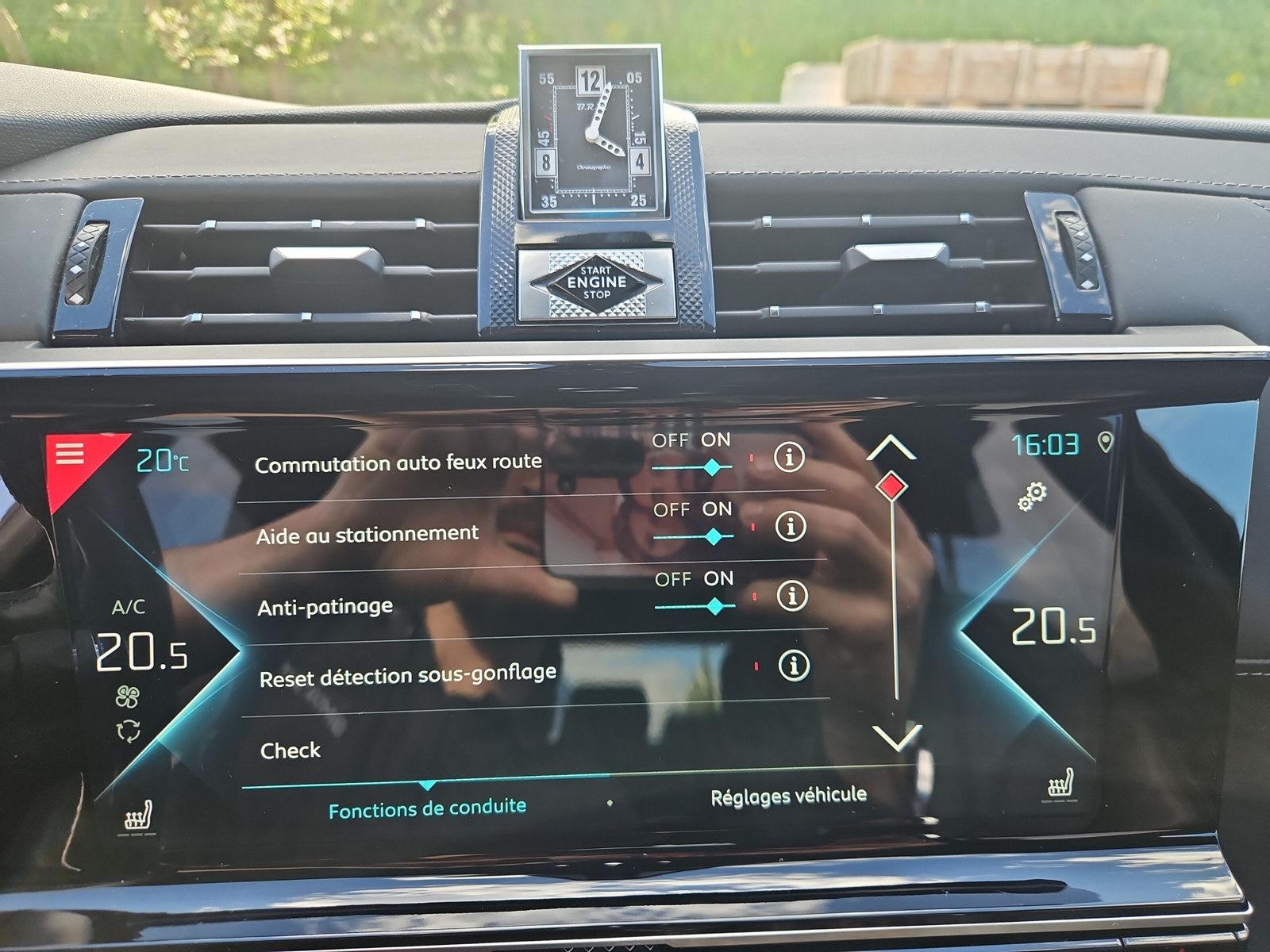 DS AUTOMOBILES DS7 Crossback 1.6 E-Tense Bastille+ 4x4-image-23