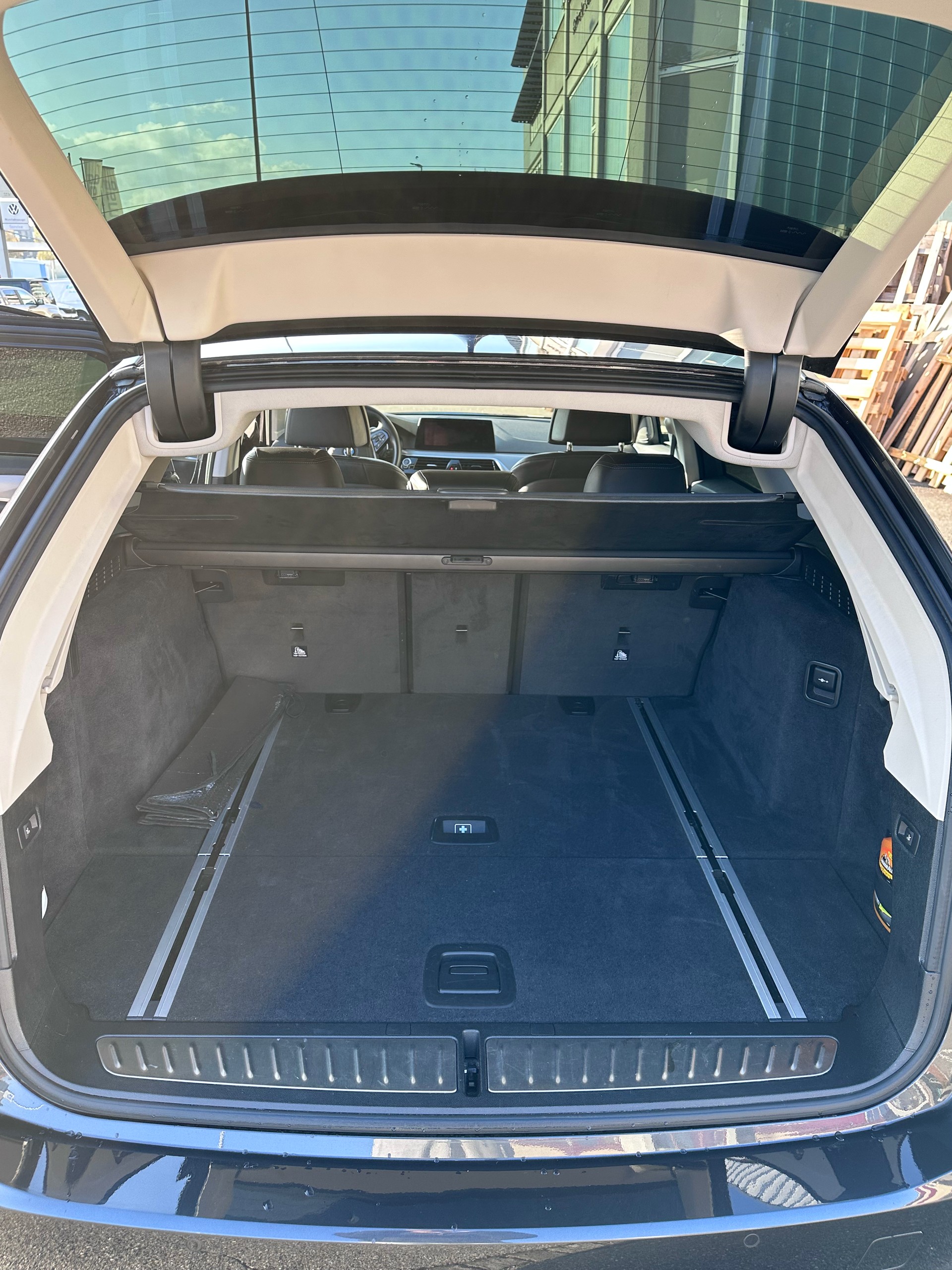 BMW 520d xDrive Sport Line Steptronic-image-5