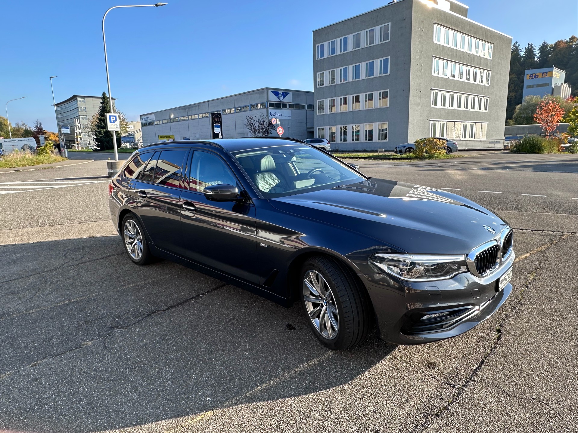 BMW 520d xDrive Sport Line Steptronic-image-2