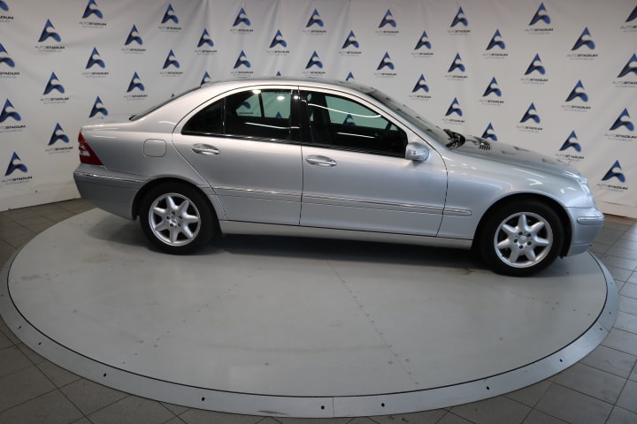 MERCEDES-BENZ C 240 Elégance-image-26