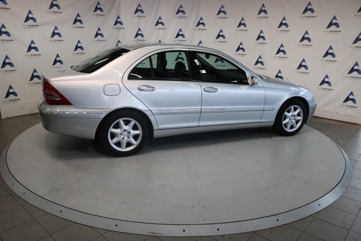 MERCEDES-BENZ C 240 Elégance-image-24