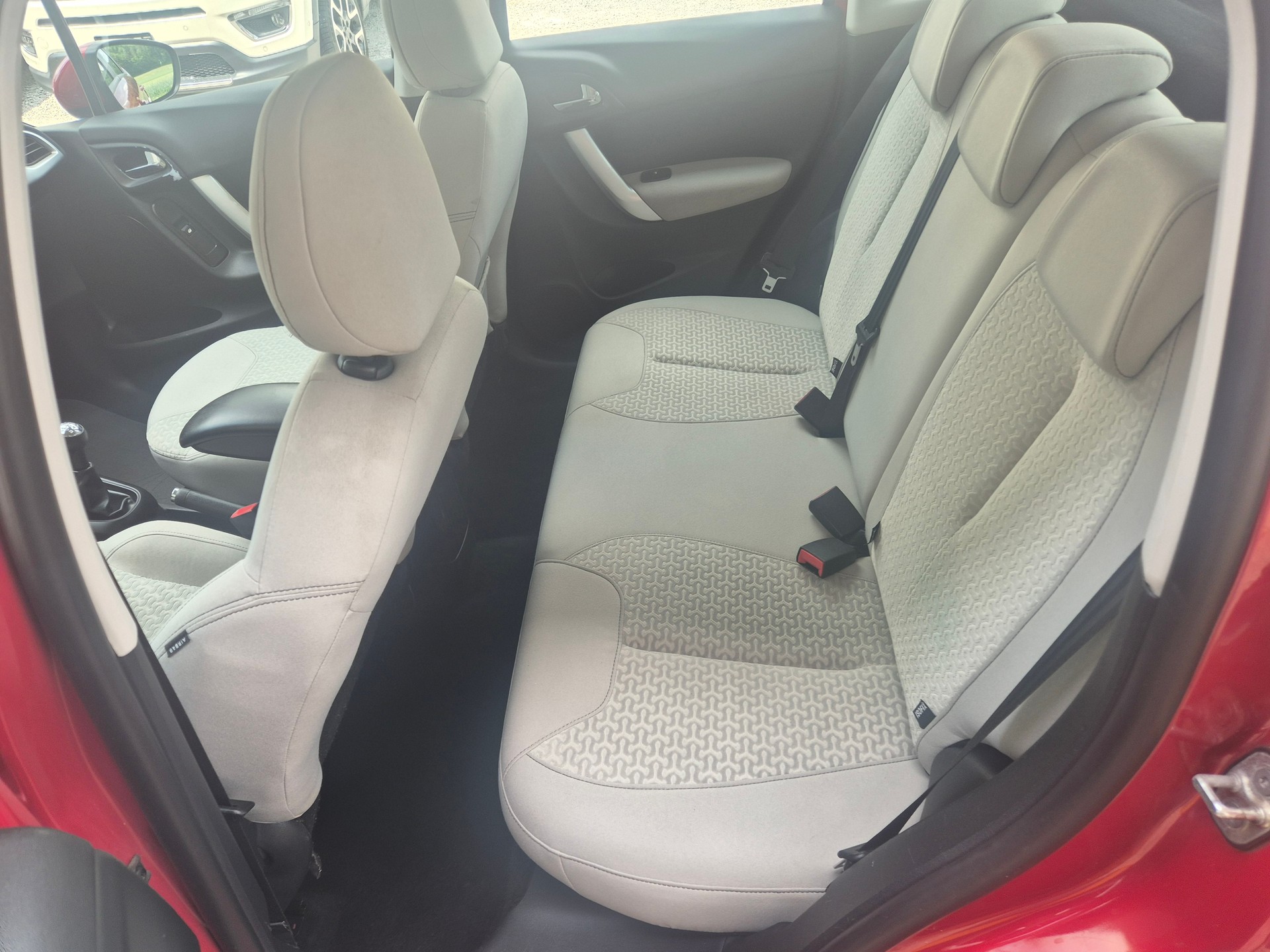CITROEN C3 1.4i 16V Exclusive-image-13